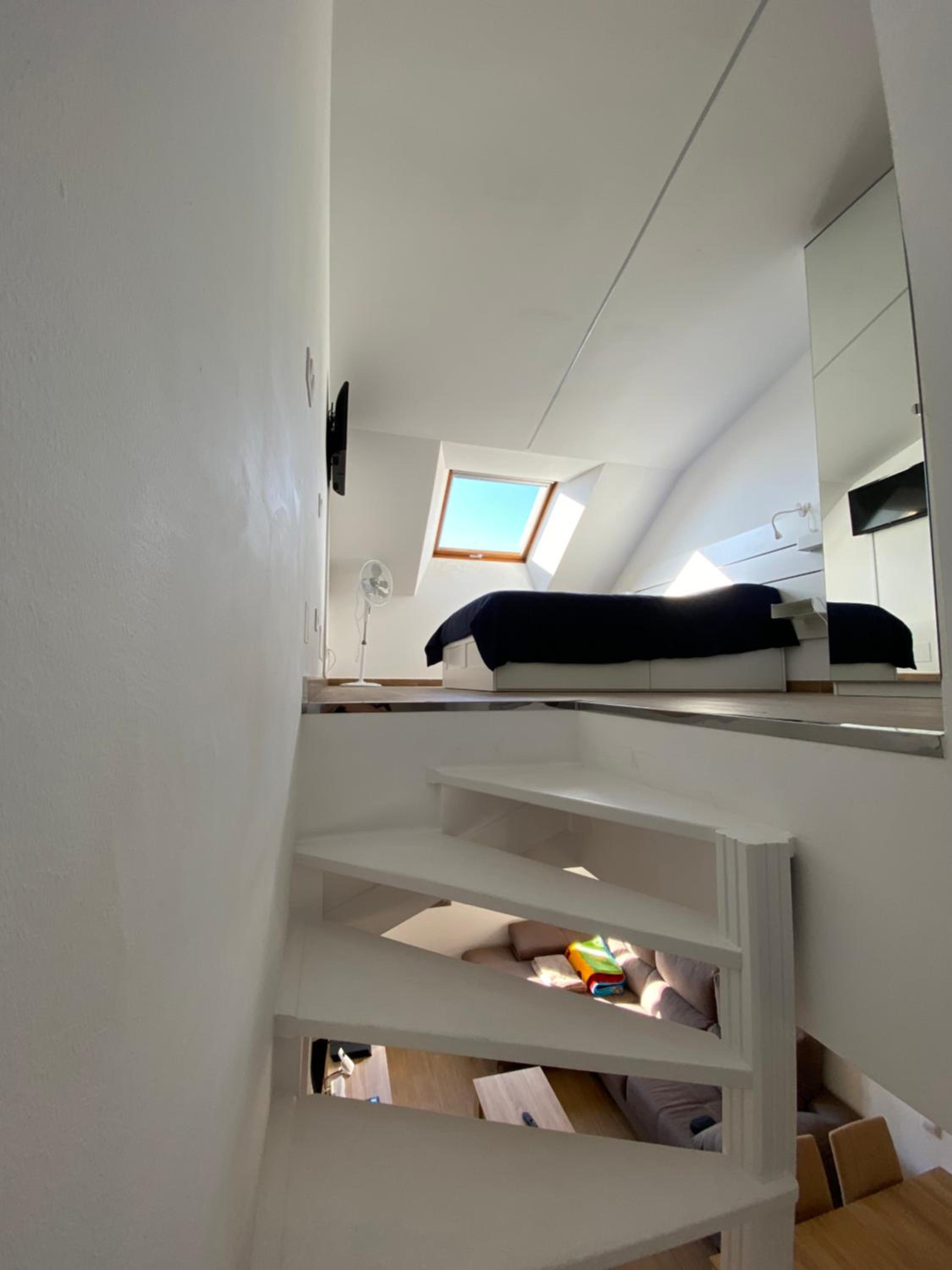One-Bedroom Apartment photo 3