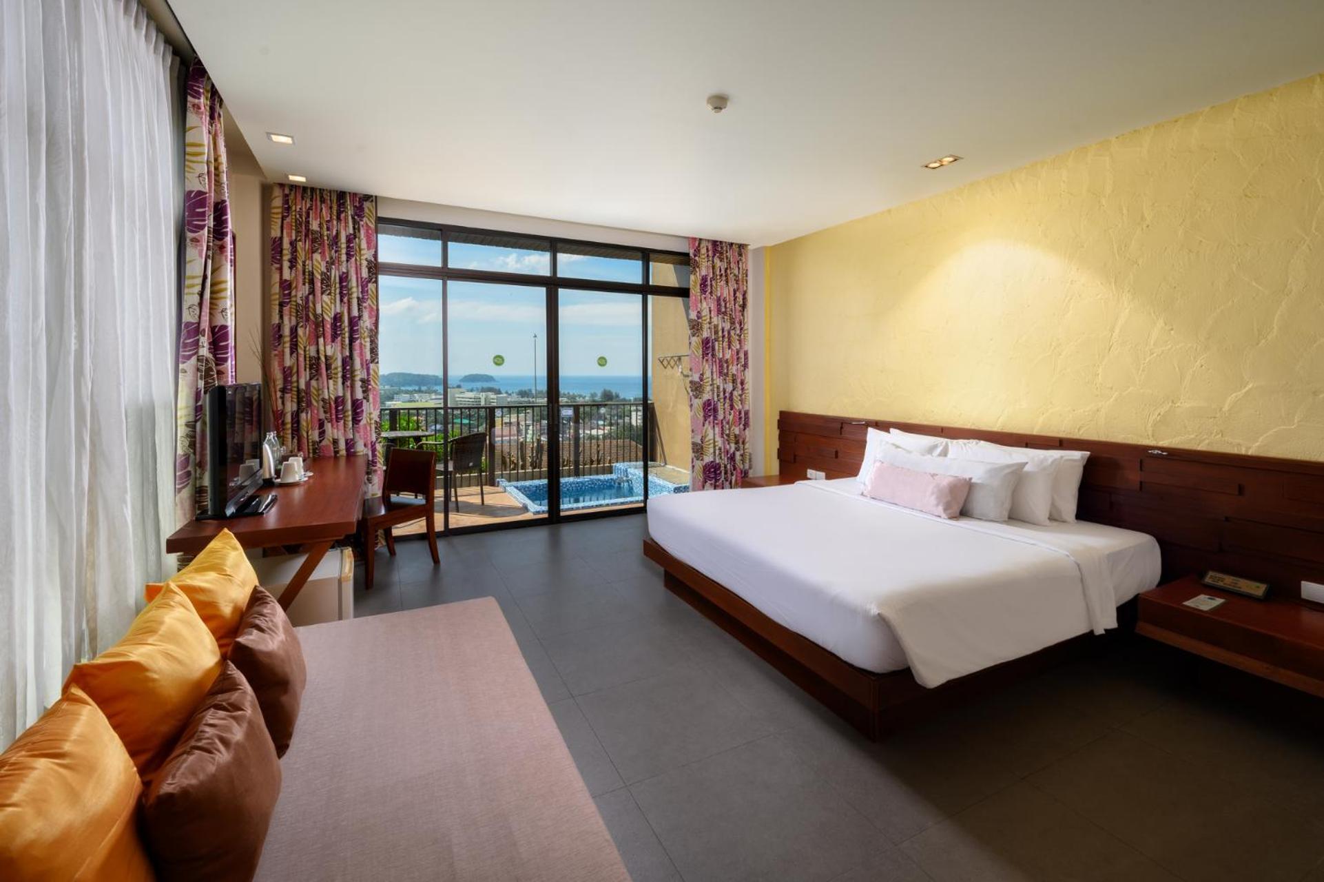 Deluxe Double Room with Spa Bath - Sea View - Photo 4