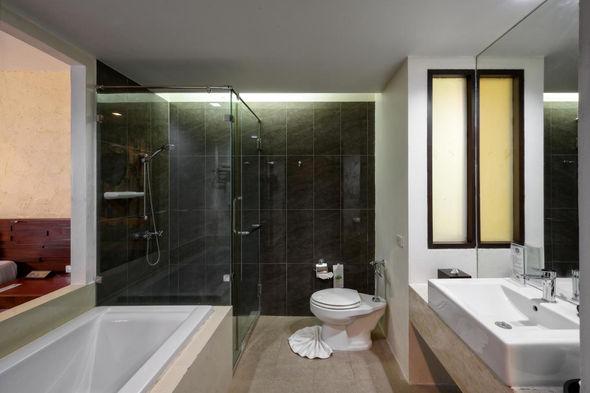 Deluxe Double Room with Spa Bath - Sea View - Photo 3