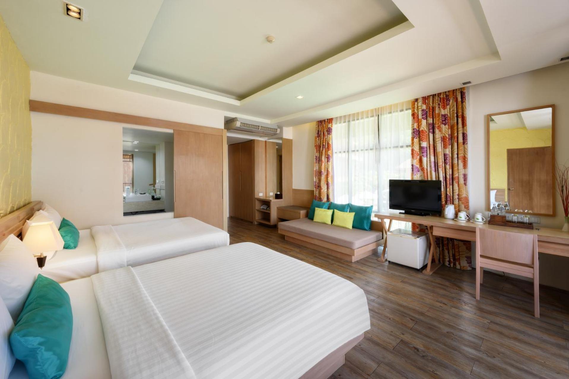 Family Room - Sea View - Photo 5