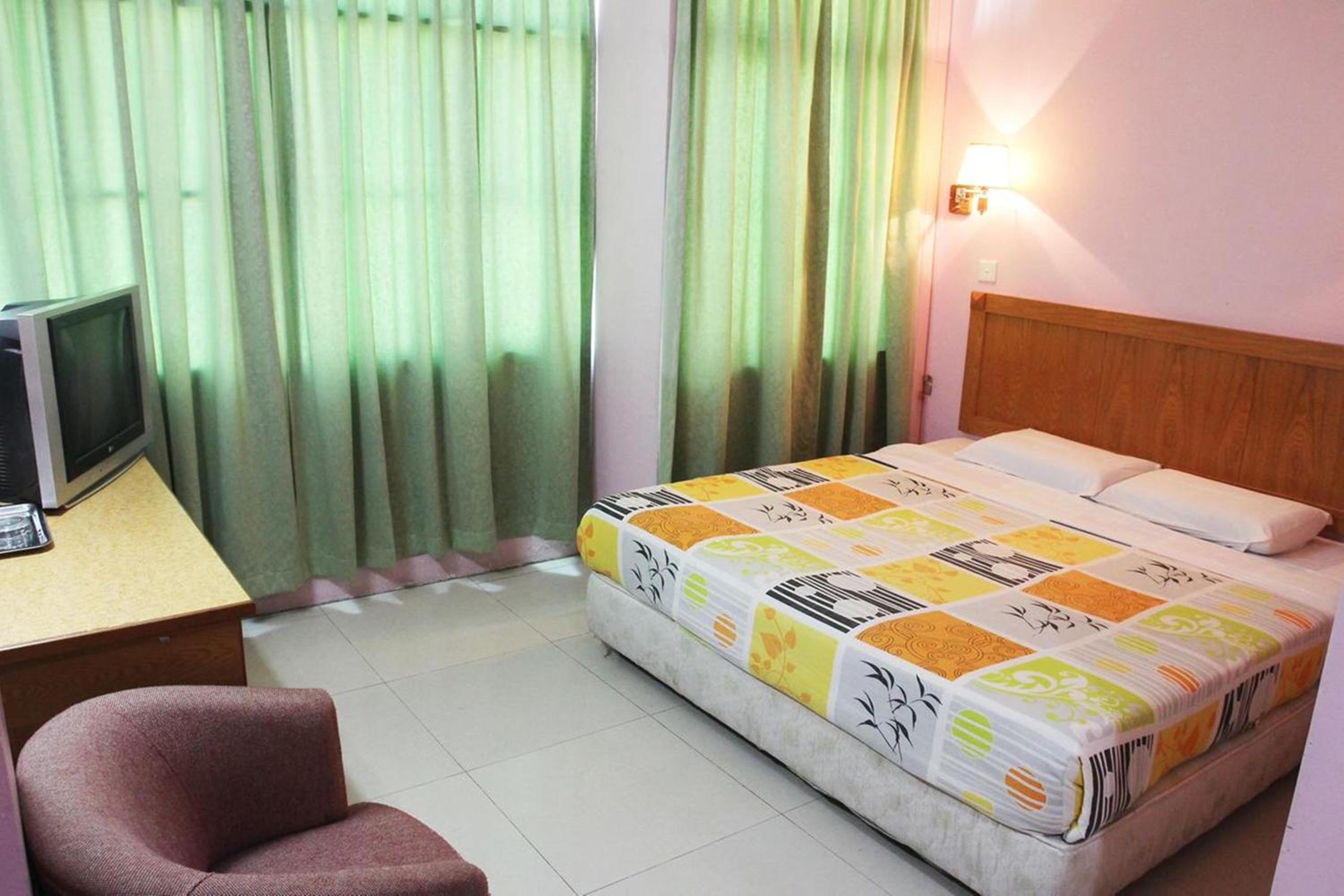 Deluxe Single Room