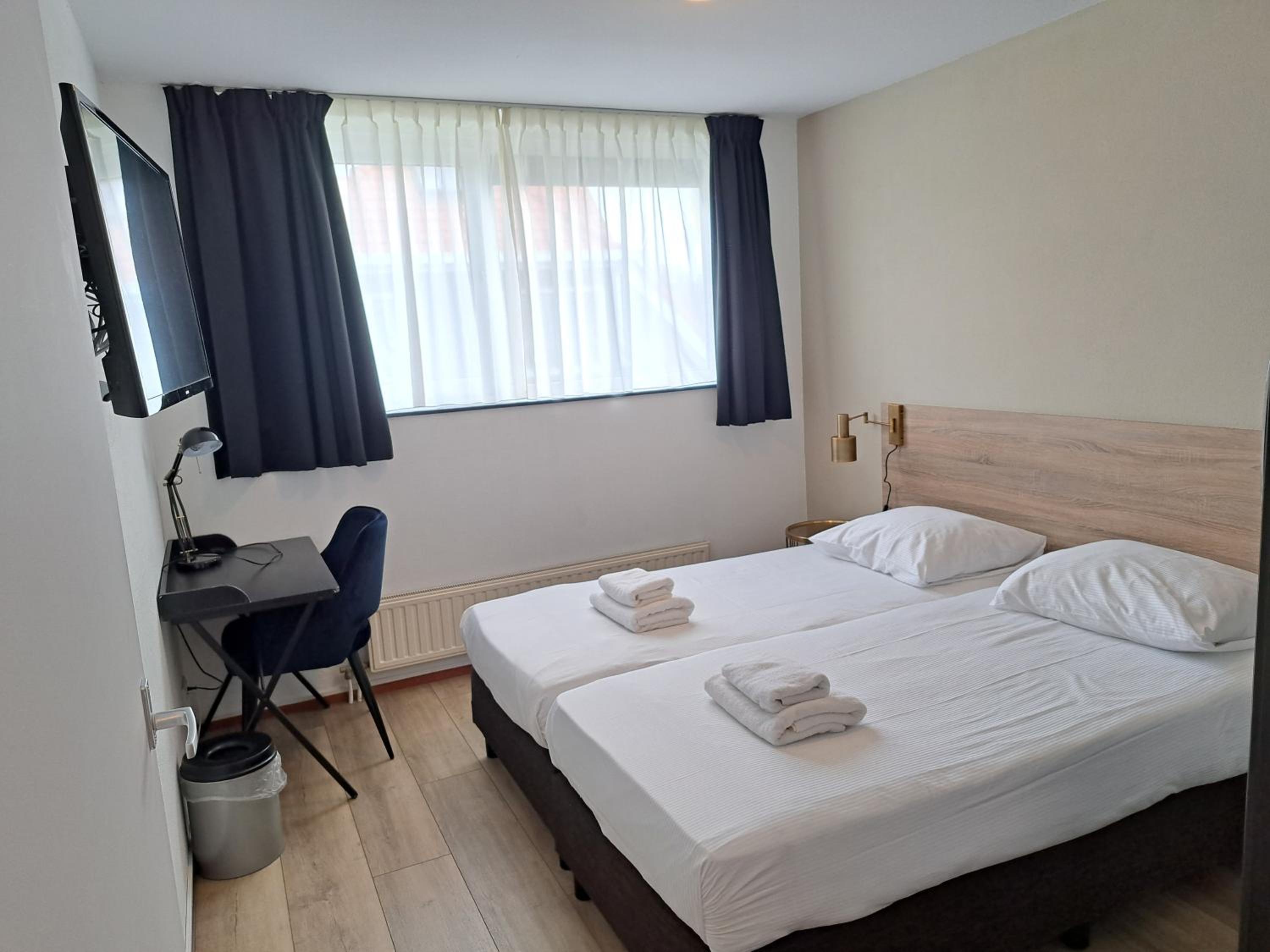Economy Twin Room