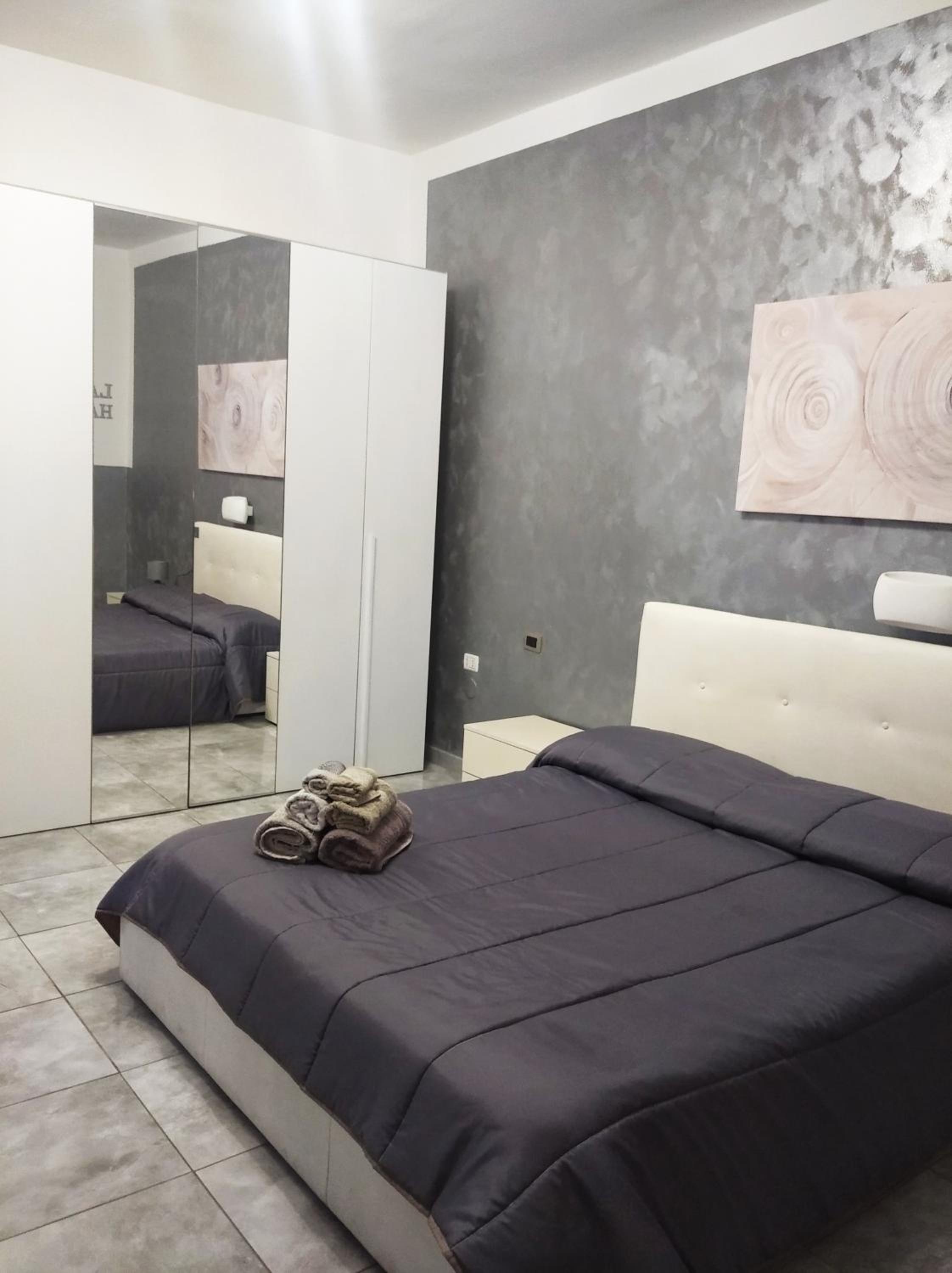 Triple Room with Private Bathroom - Photo 1