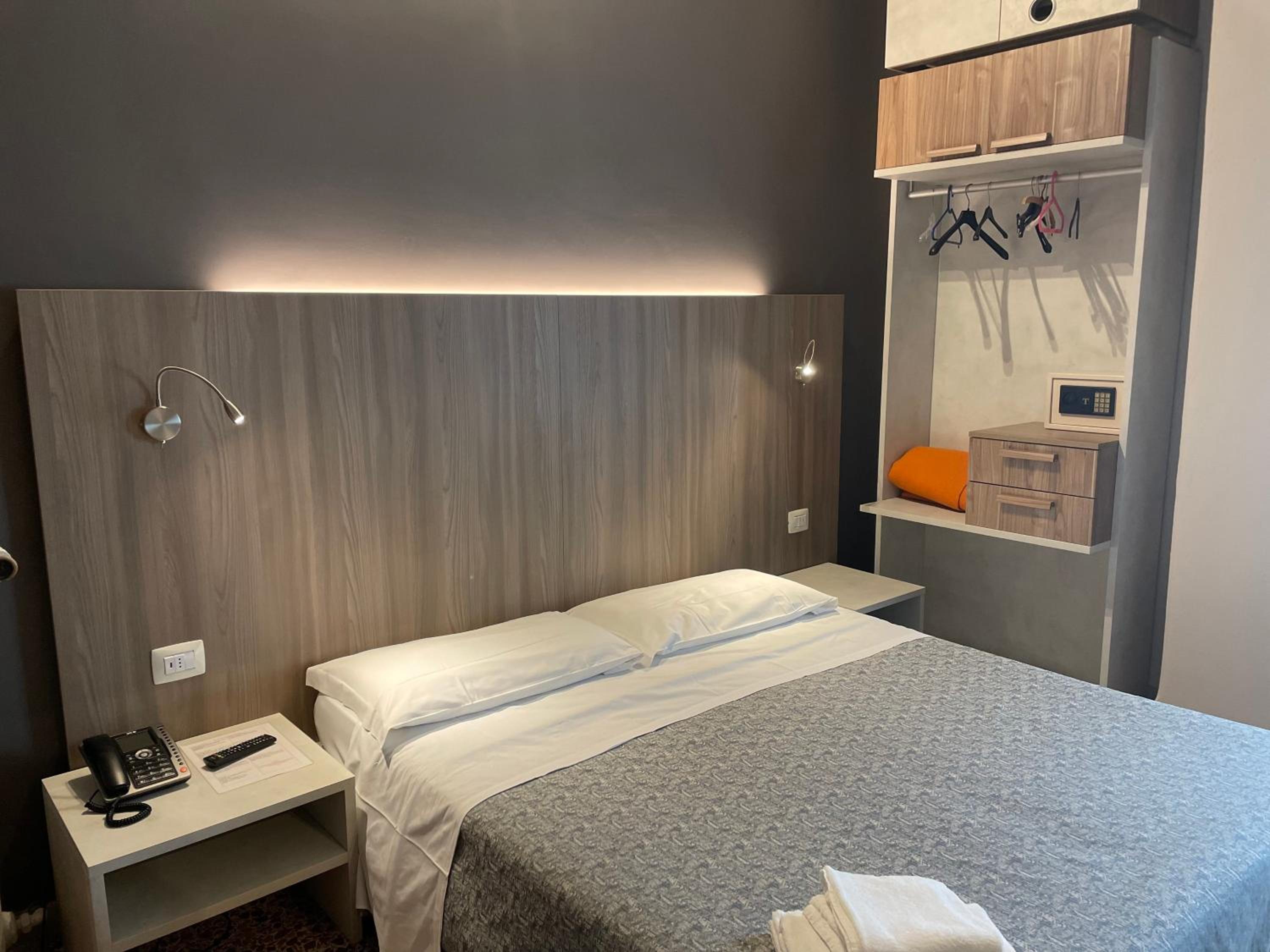 Queen Room with Sea View photo 3