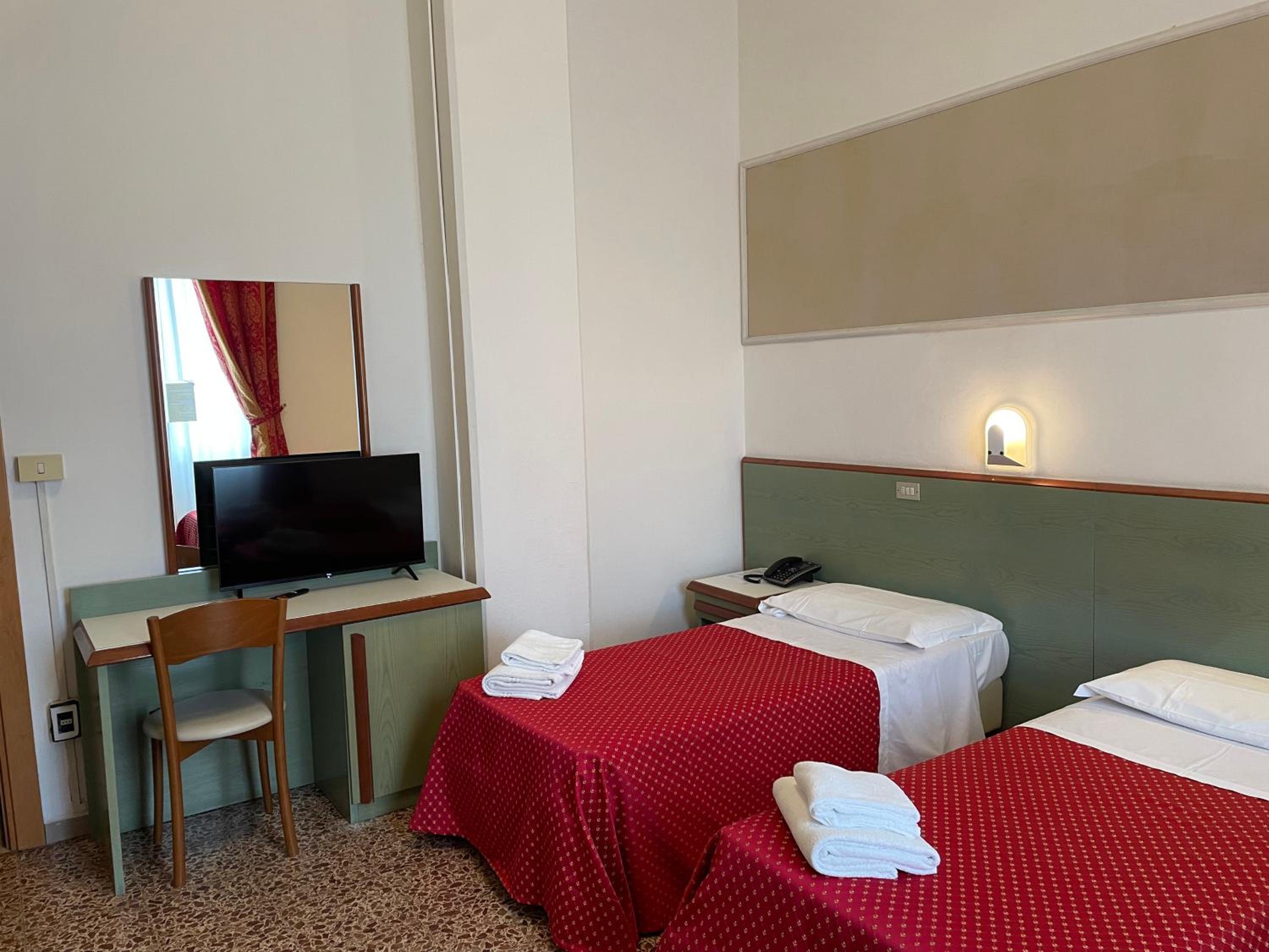 Triple Room with Garden View photo 1
