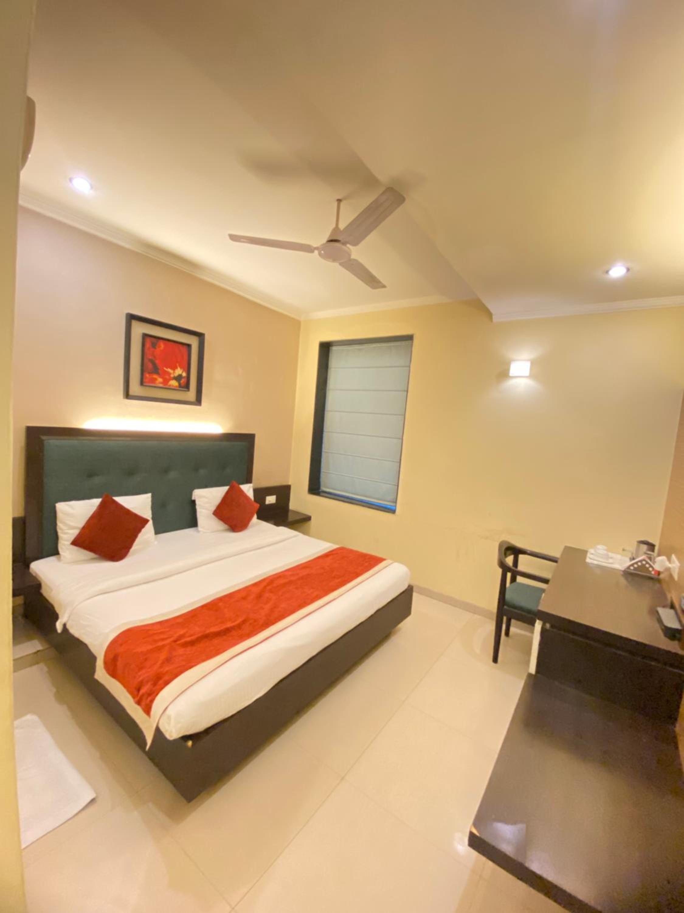 Superior Double Room - Photo 11
