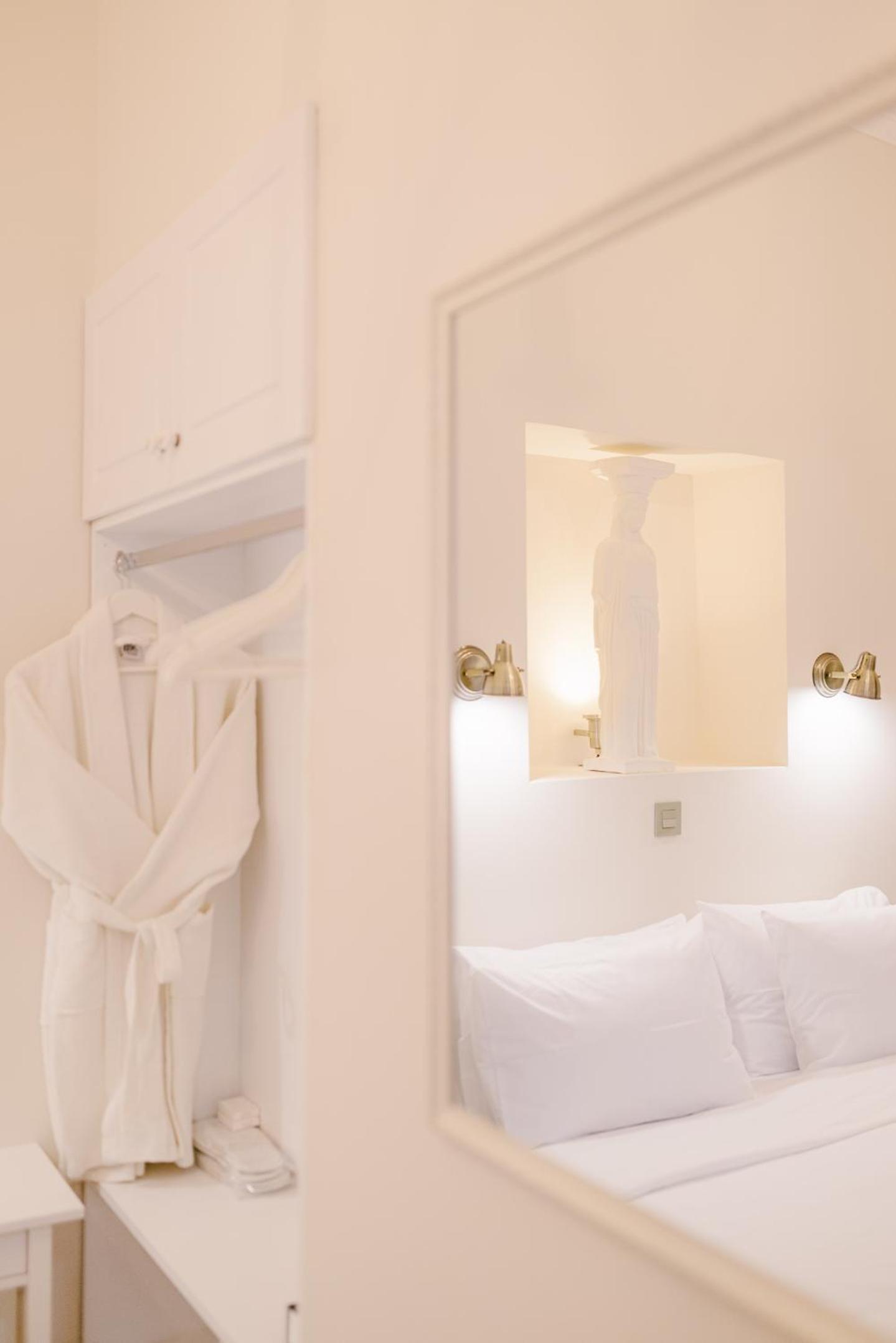 Hydna Deluxe Double Room 1st floor photo 2