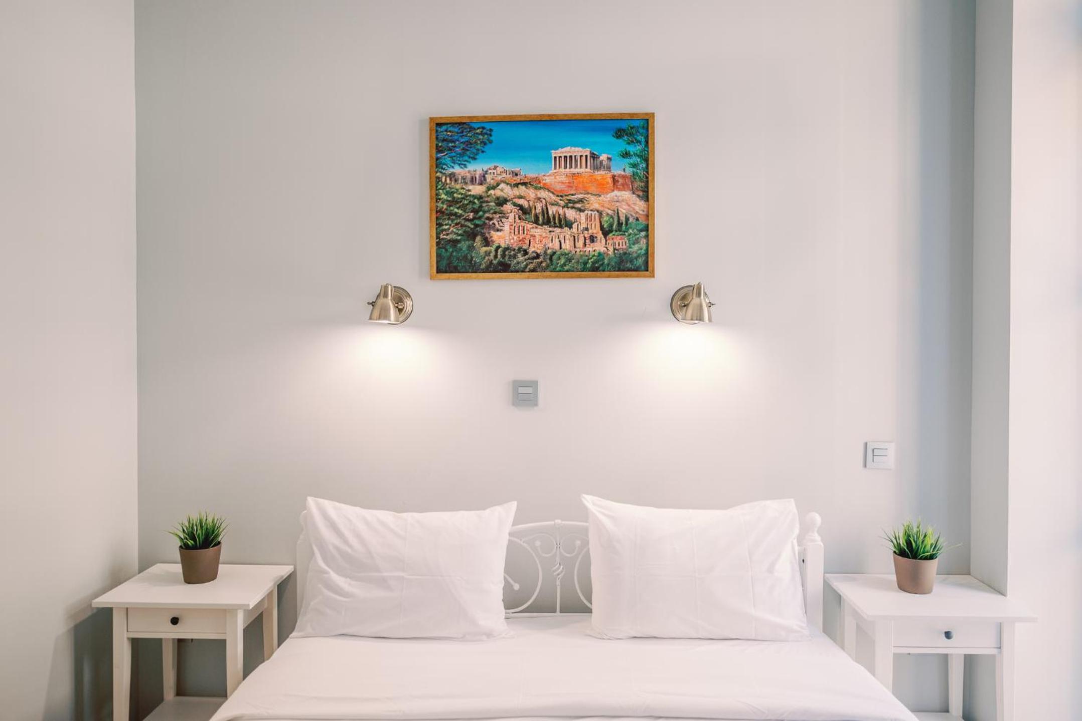 Diotima Deluxe Double Room with Balcony 2nd Floor photo 3