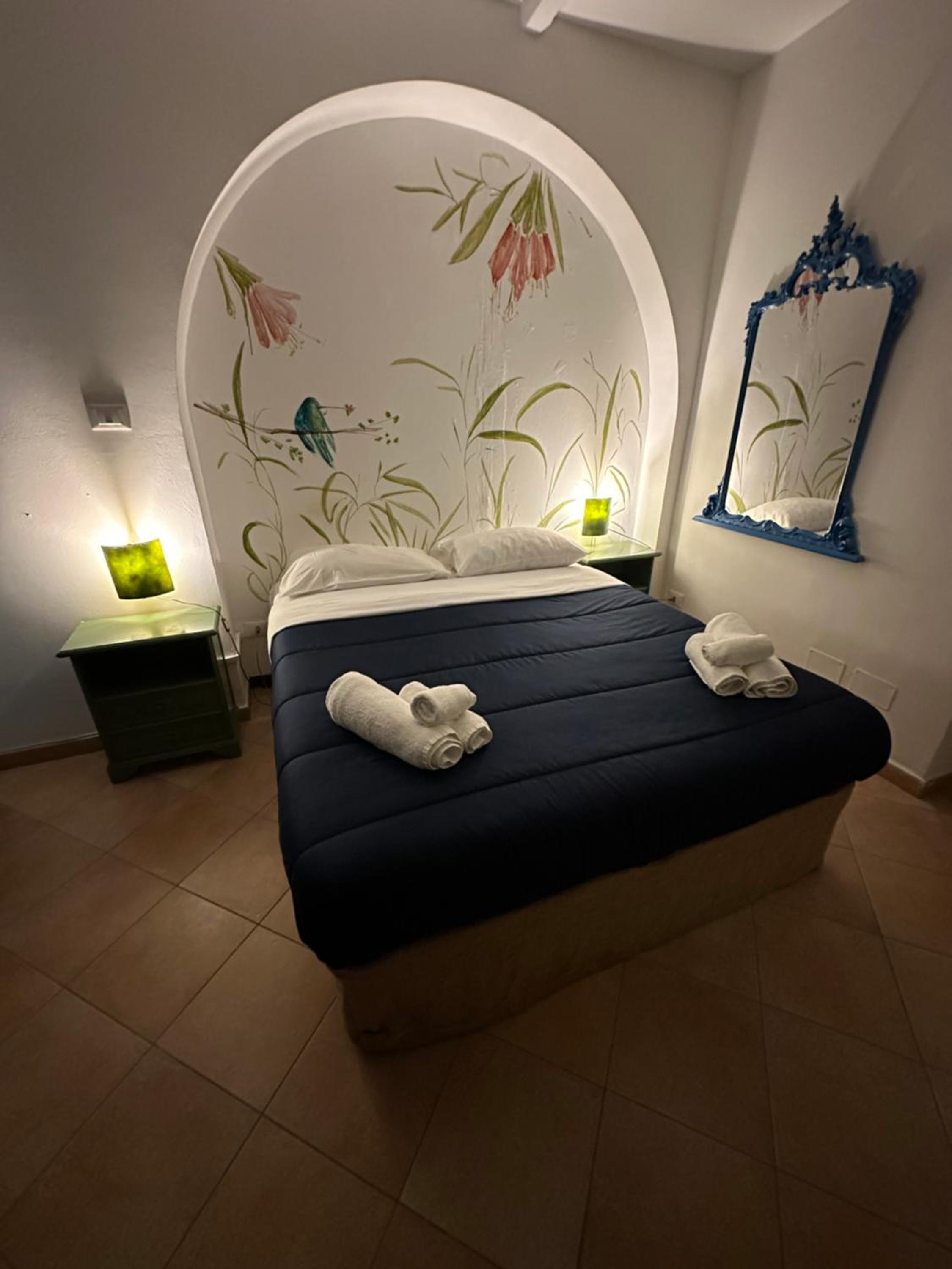Double Room - Photo 8