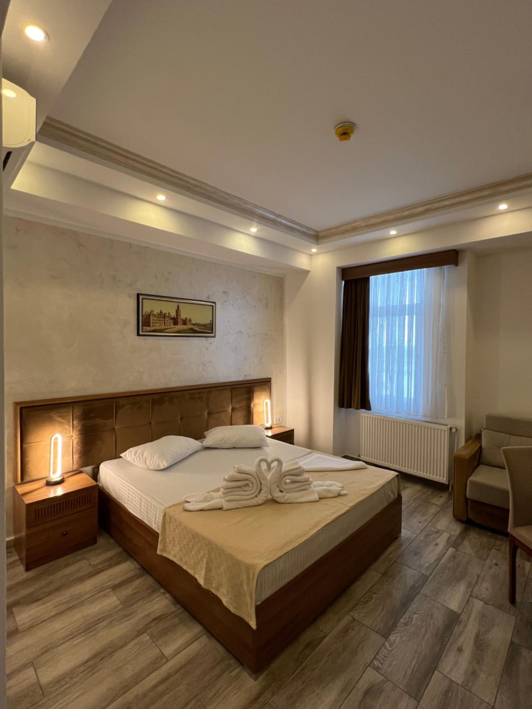 Double Room - Photo 1