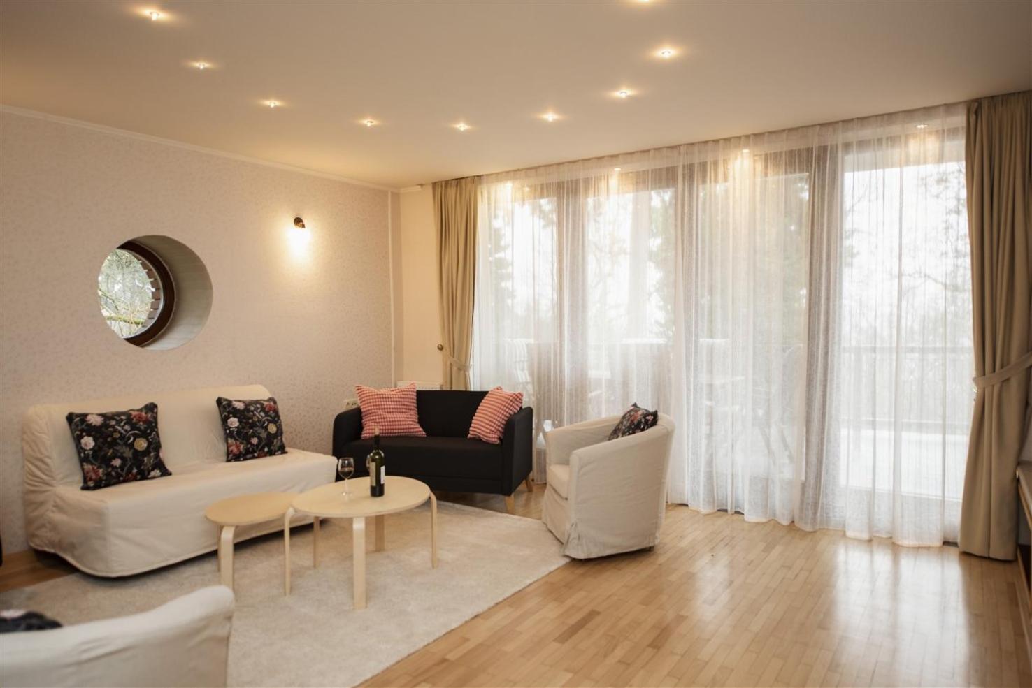 Villa photo 3