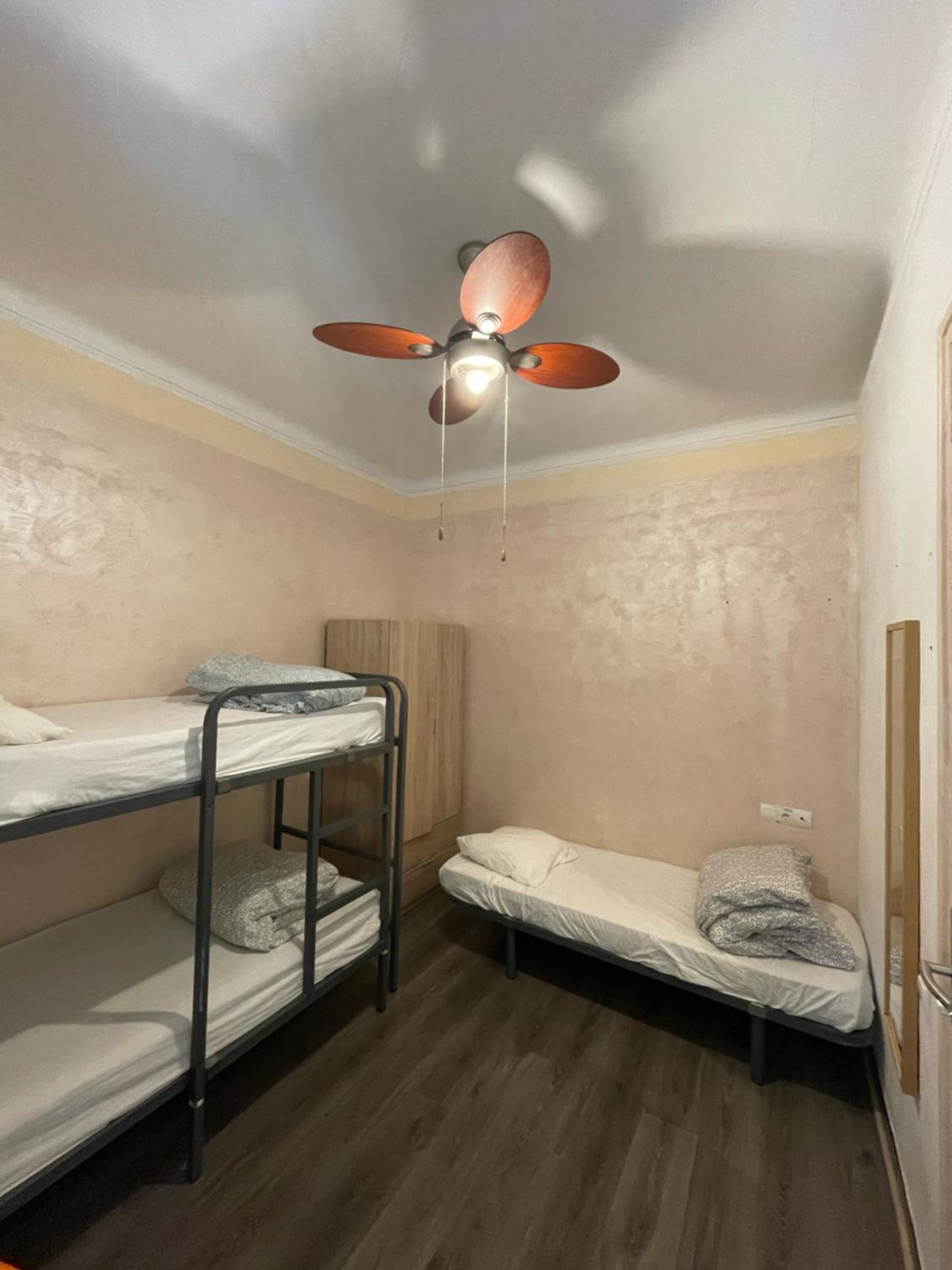 Double Room with Private Bathroom photo 3