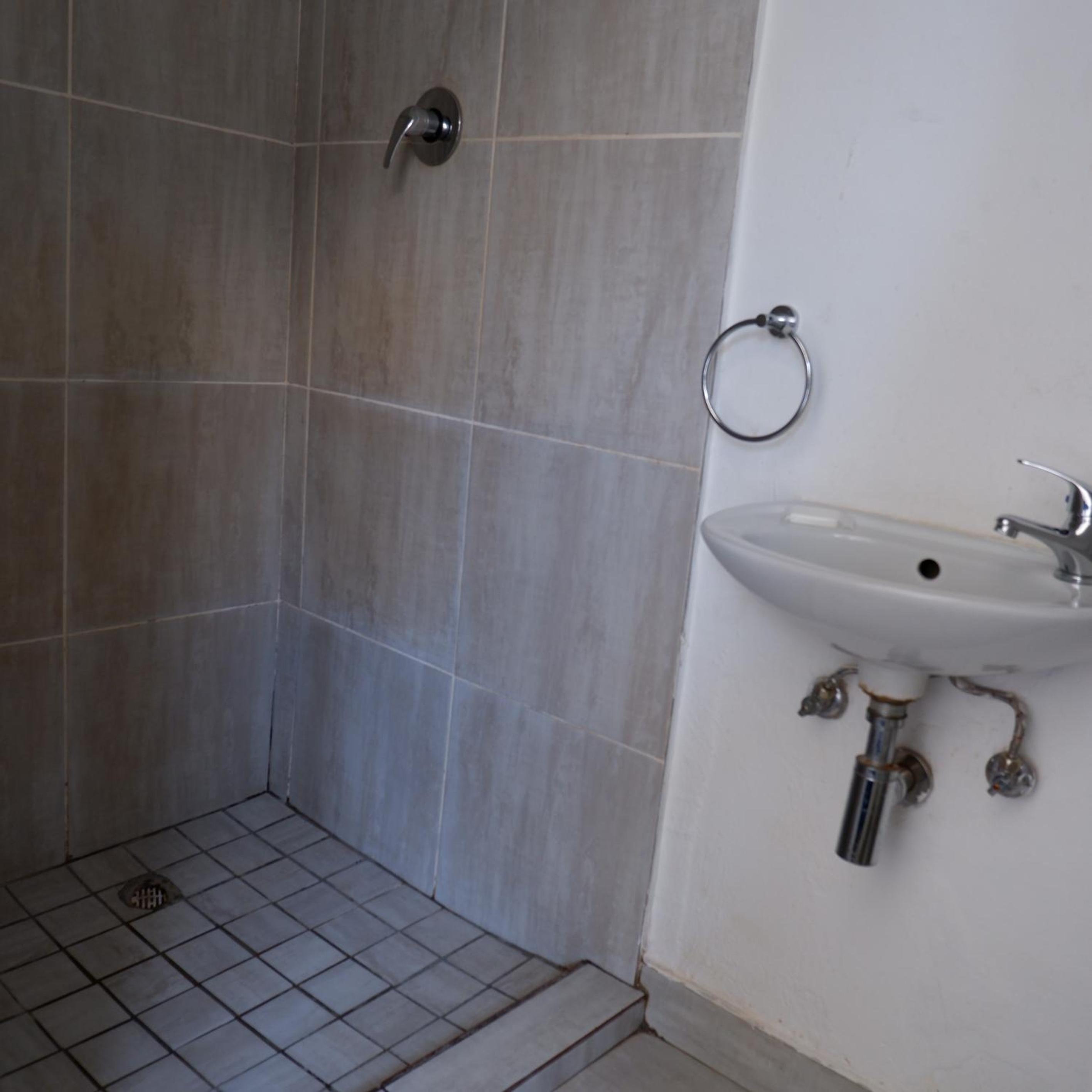 Deluxe Double Room - Photo 7