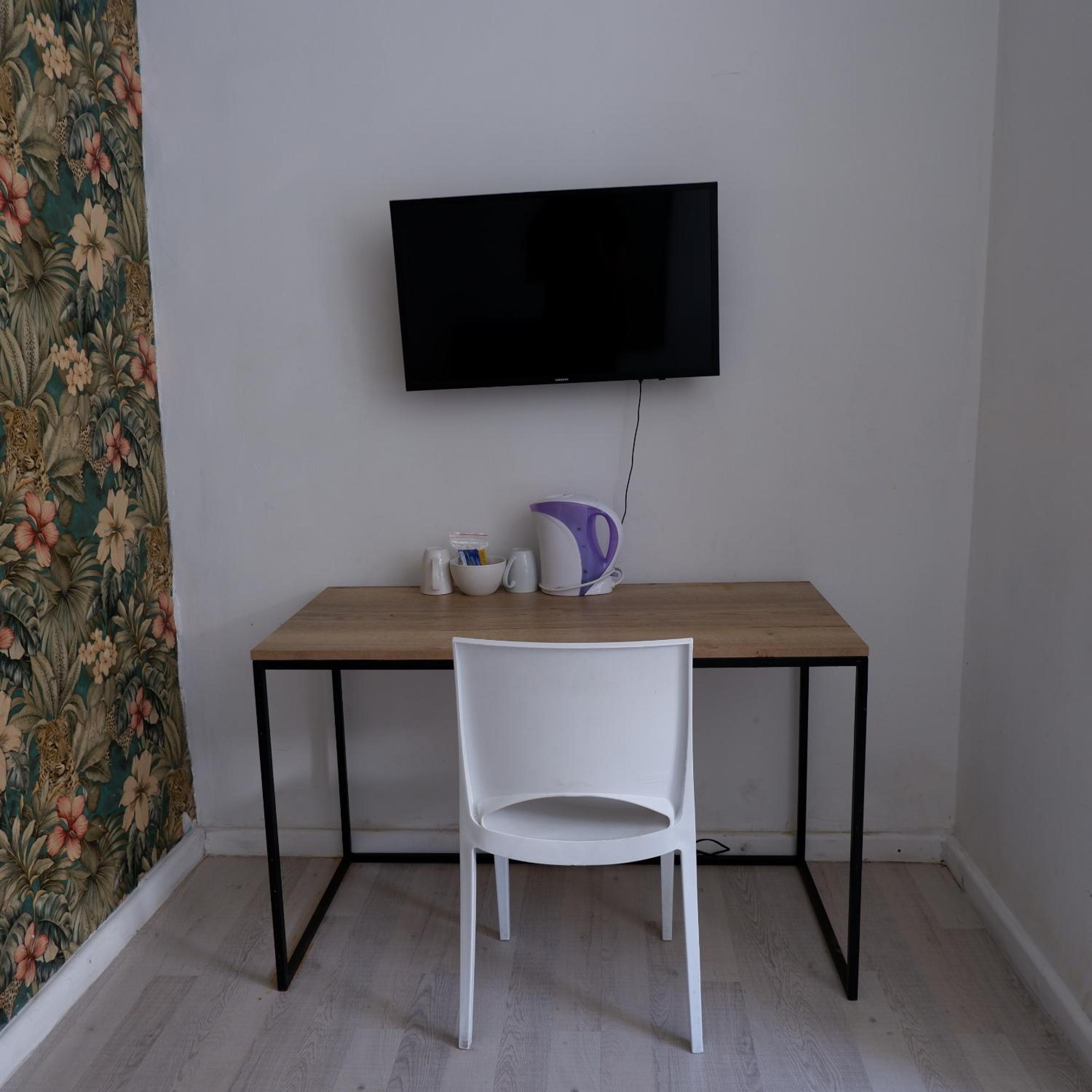 Deluxe Double Room - Photo 9