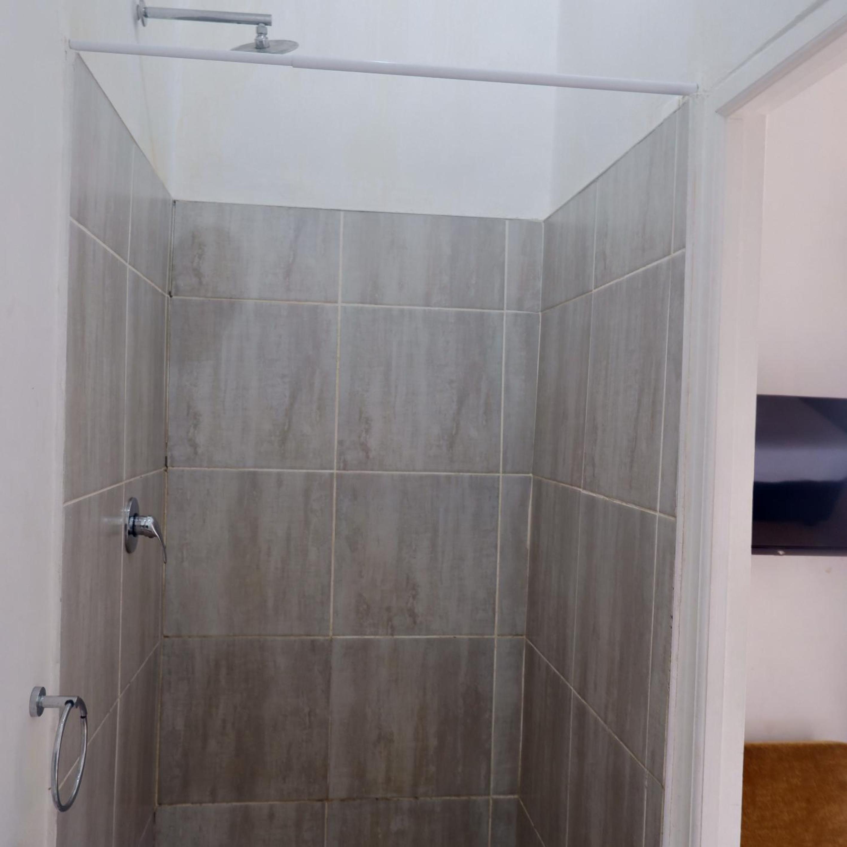 Double Room with Patio - Photo 8