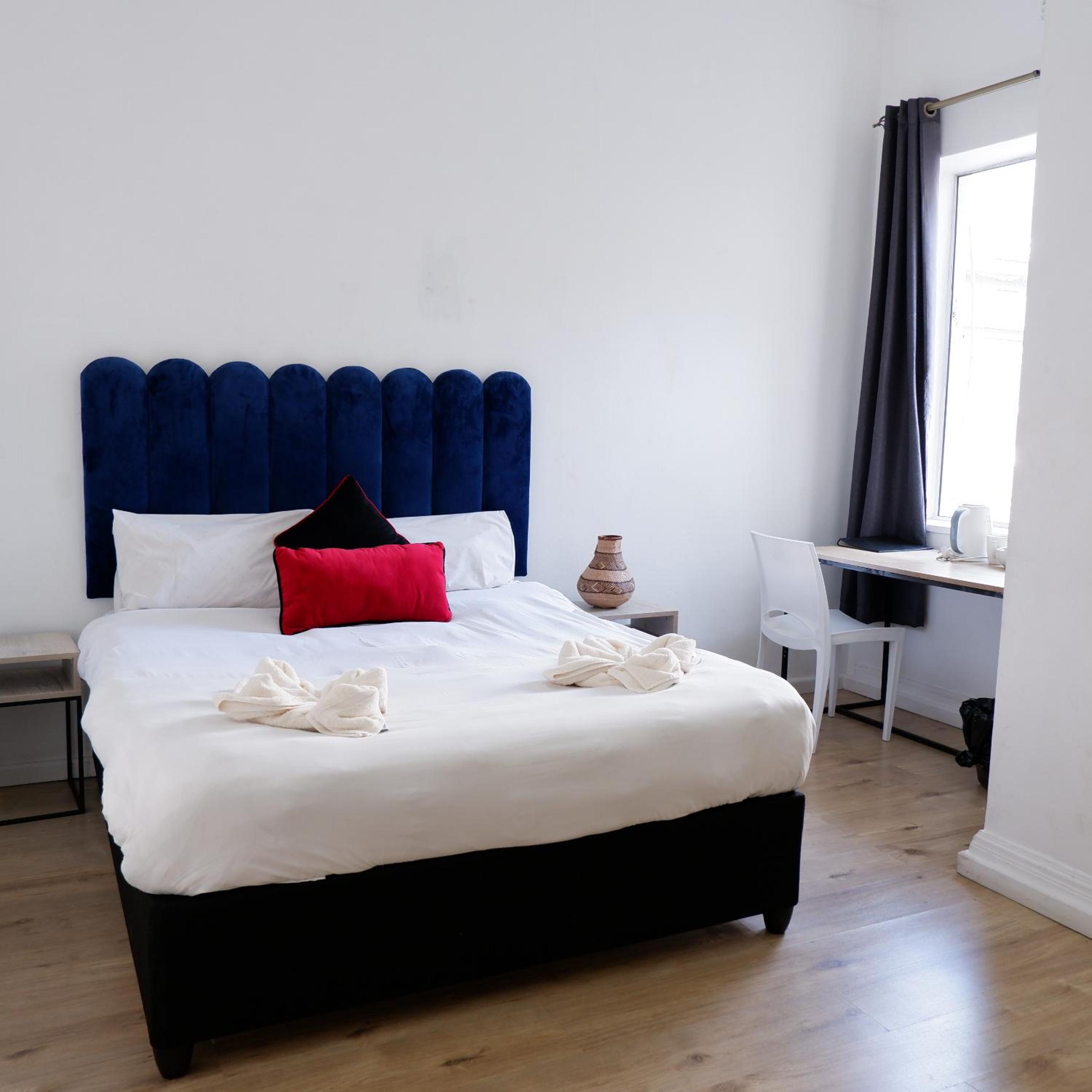 Double Room with Mountain View - Photo 6