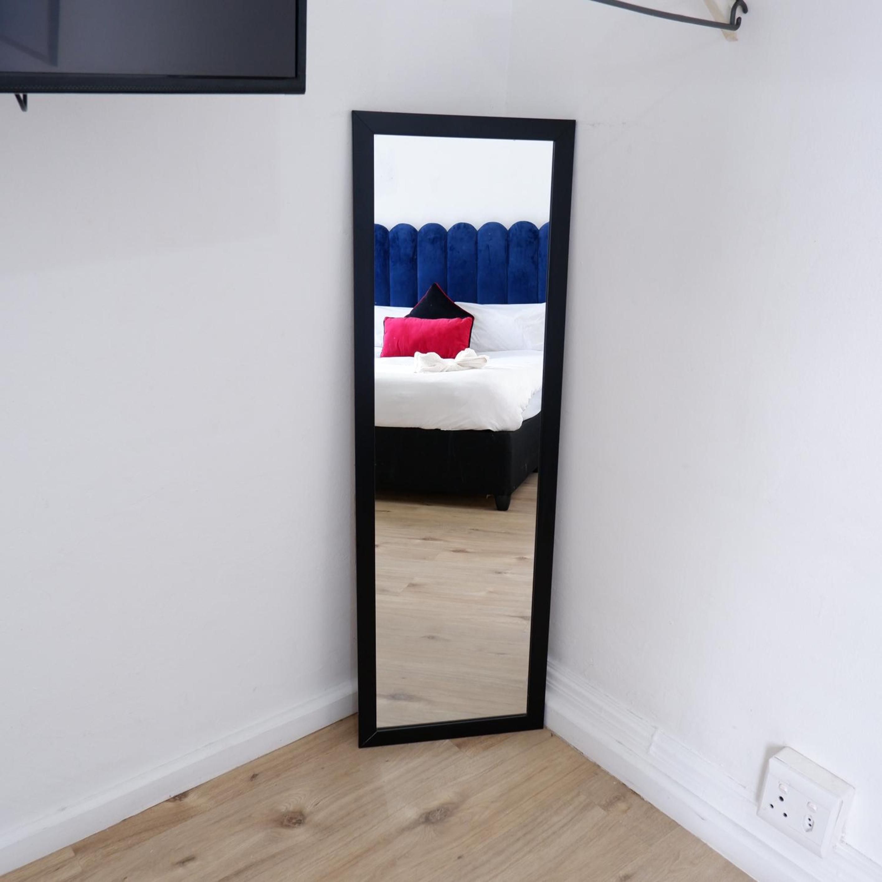 Double Room with Mountain View - Photo 2