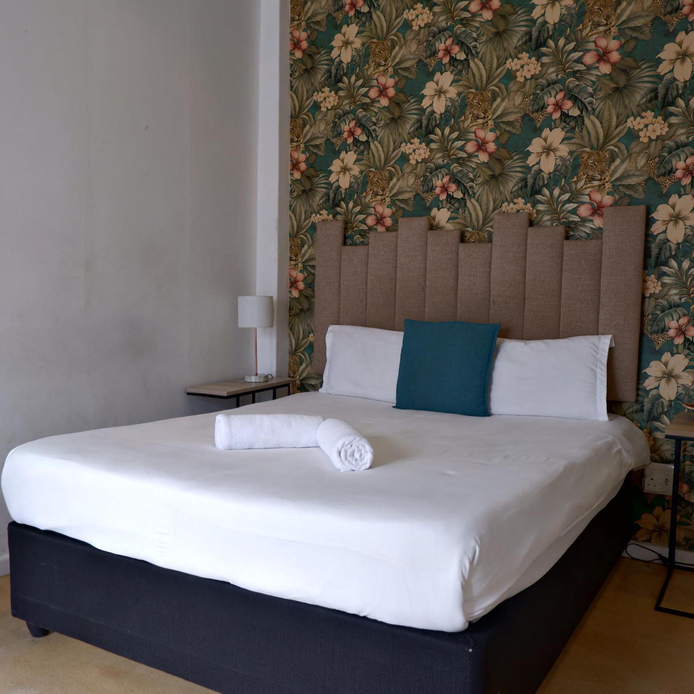 Double Room with Patio - Photo 4