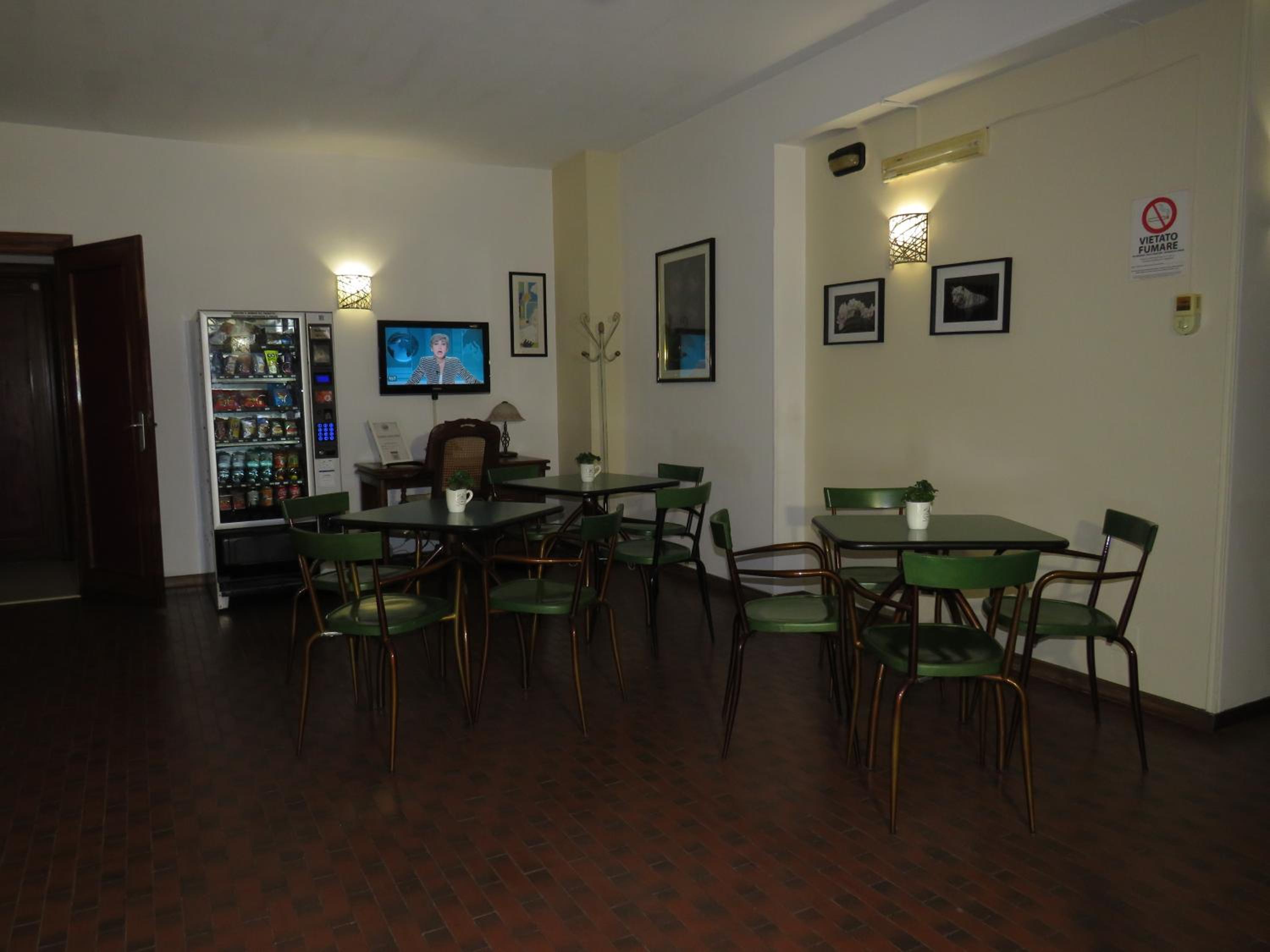 Single Room photo 3