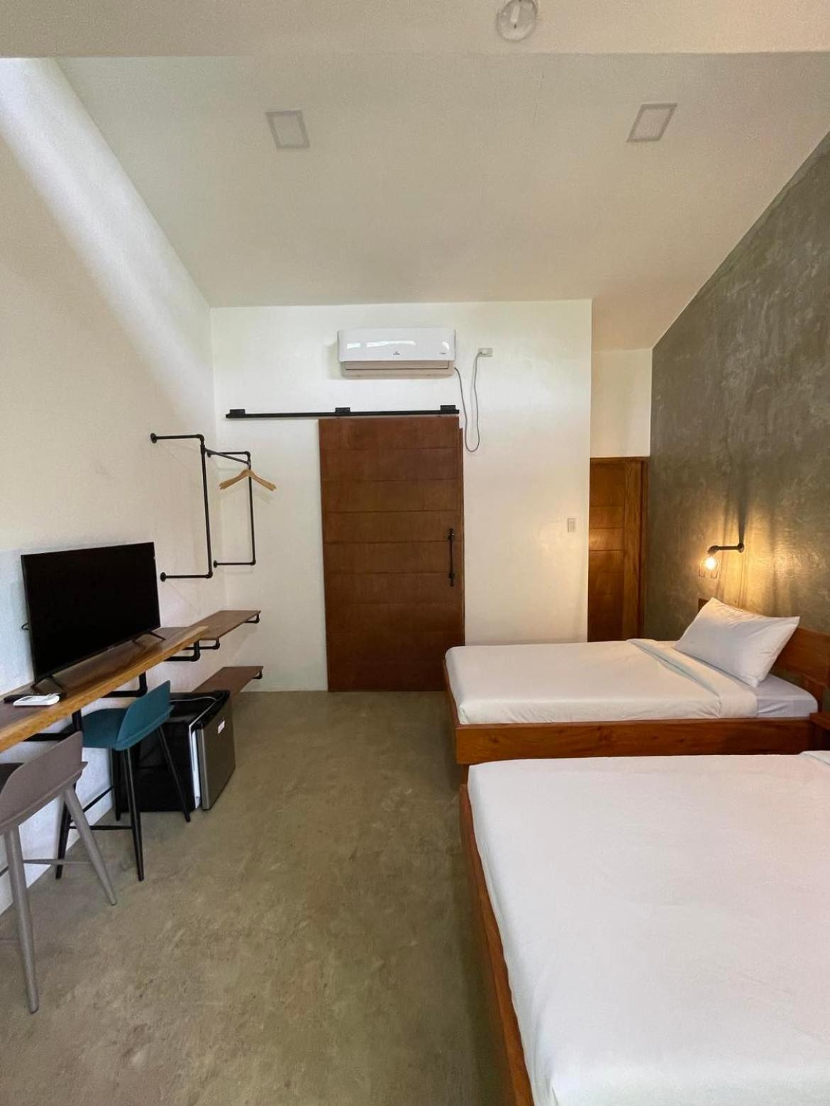 Deluxe Twin Room - Photo 7