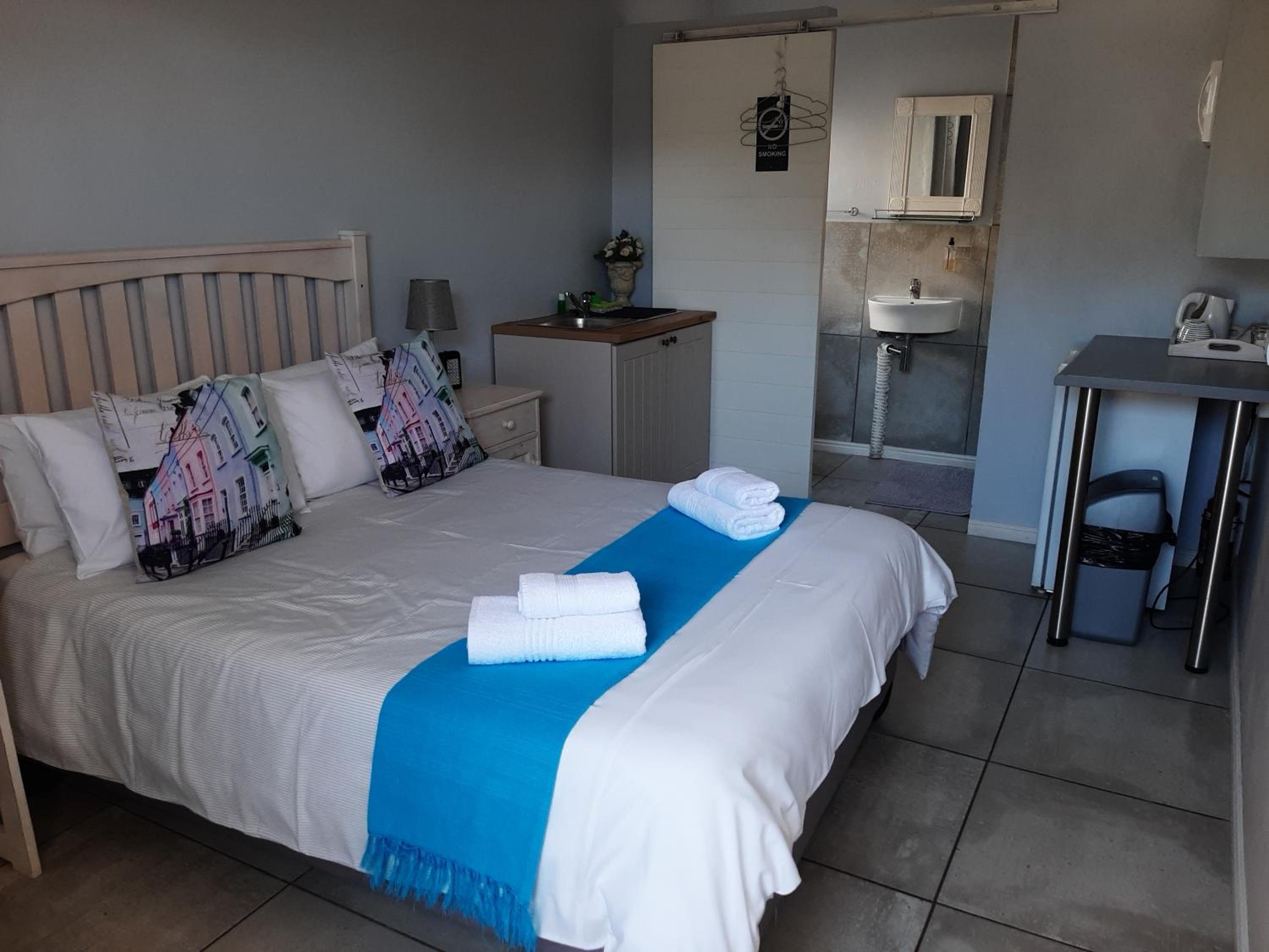 Double Room - Photo 1