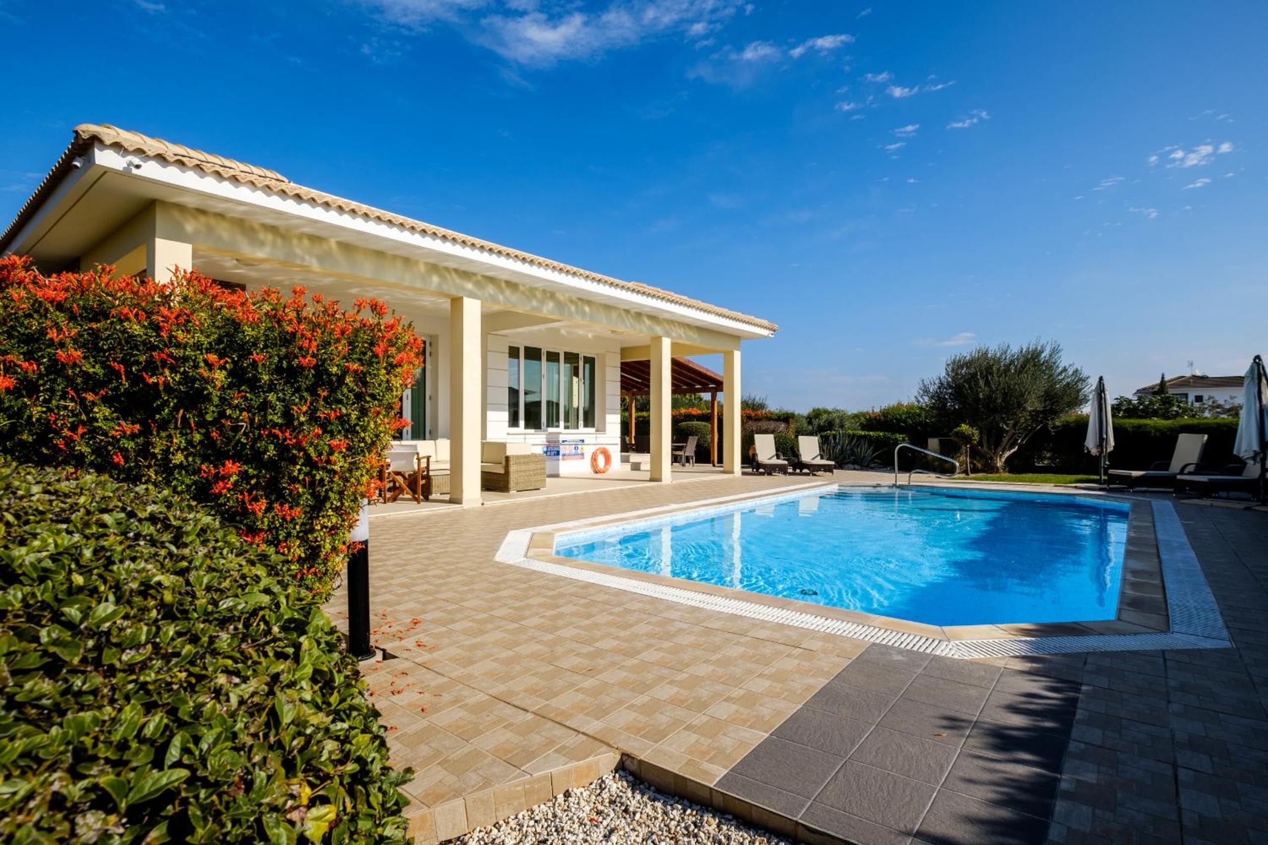 Villa with Private Pool photo 2