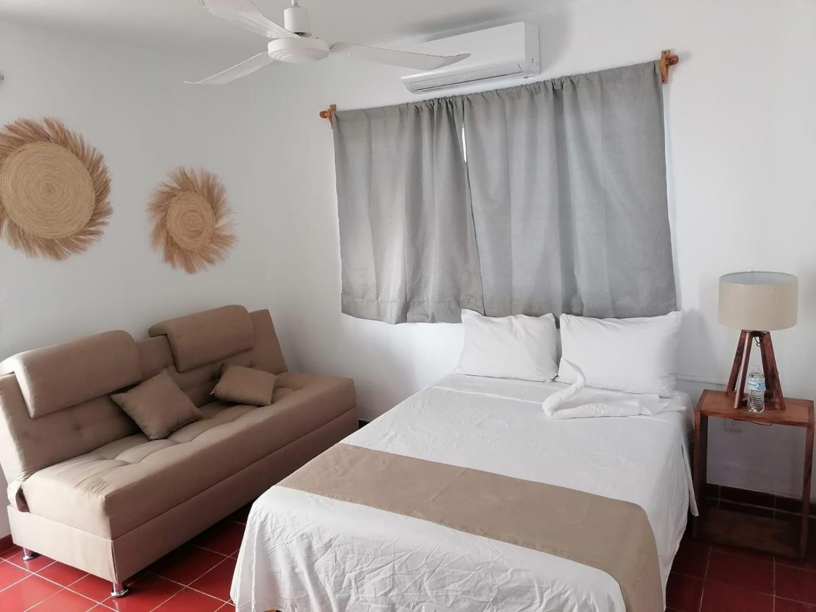 Deluxe Room - Photo 1