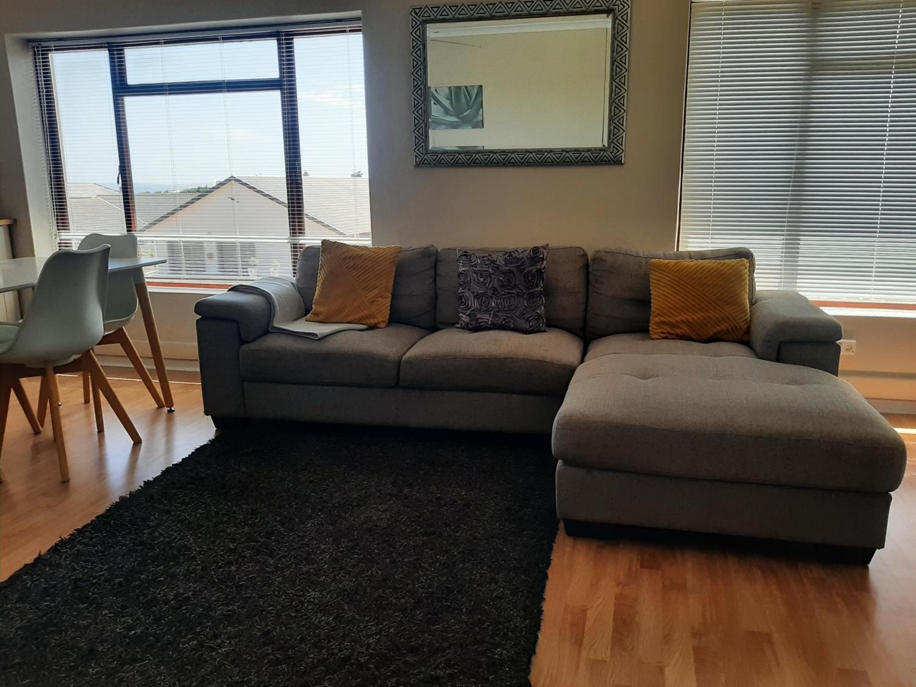 Apartment - Photo 2