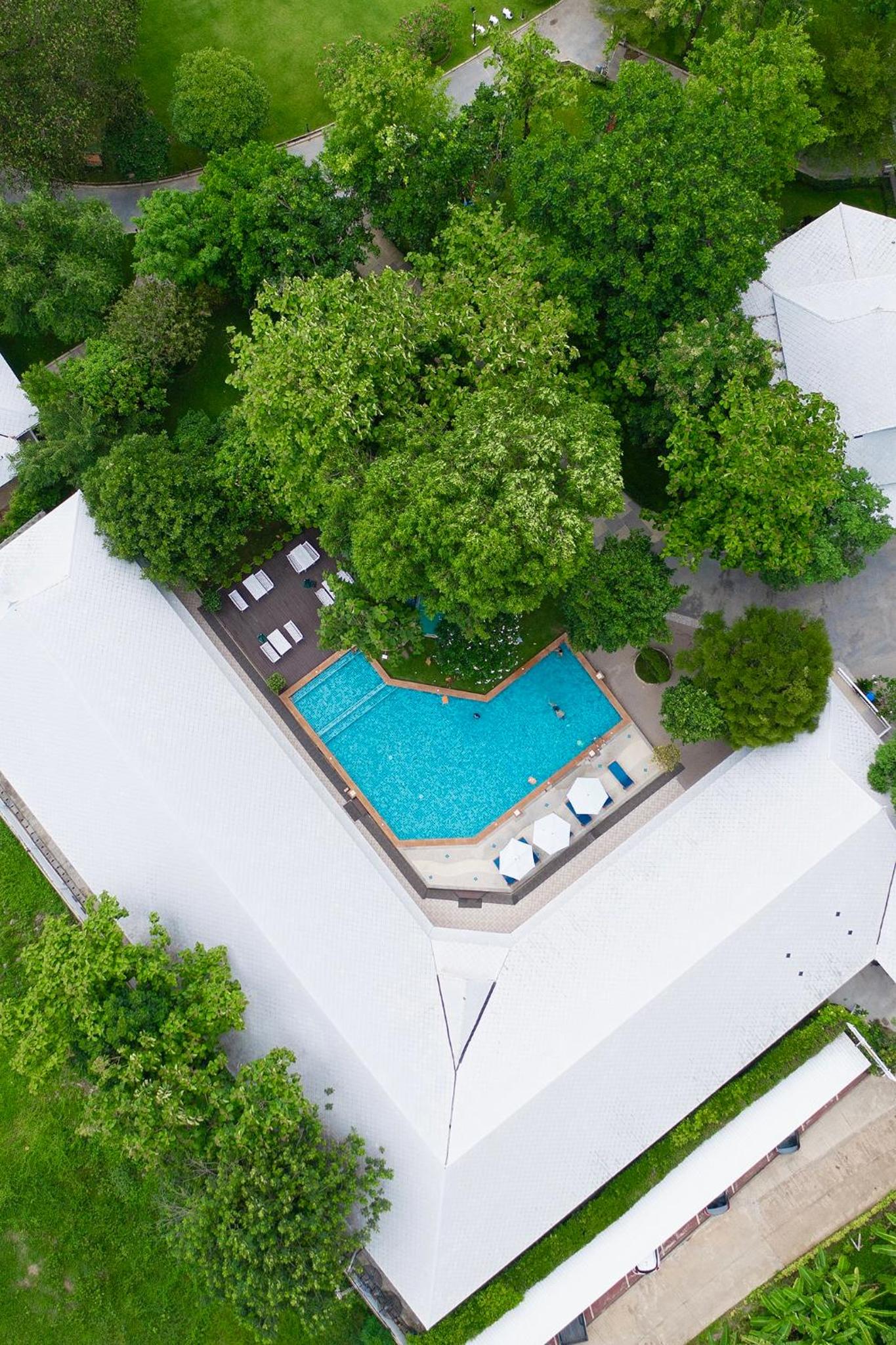 King Room with Pool View photo 2