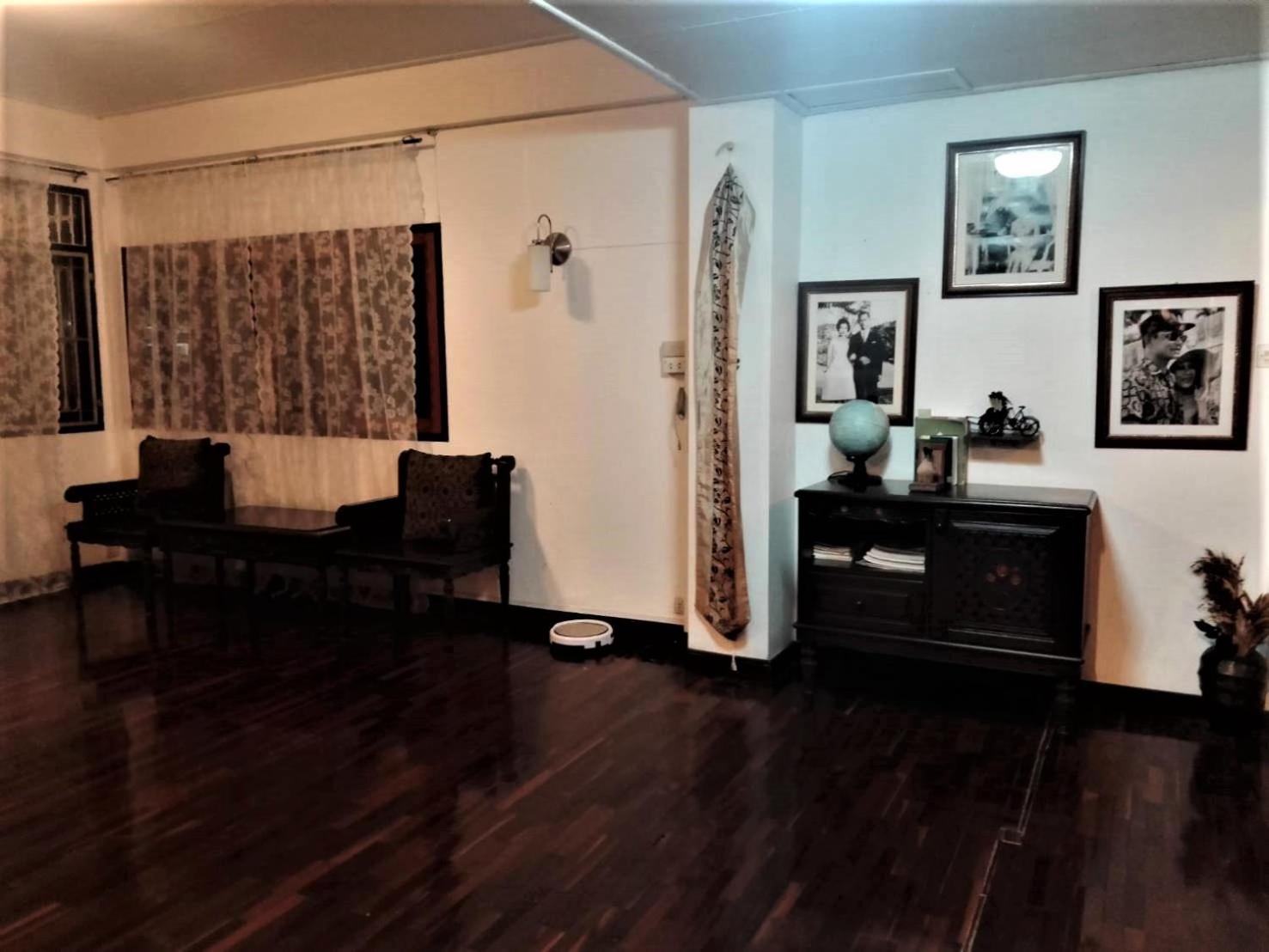 Double Room with Private External Bathroom photo 2