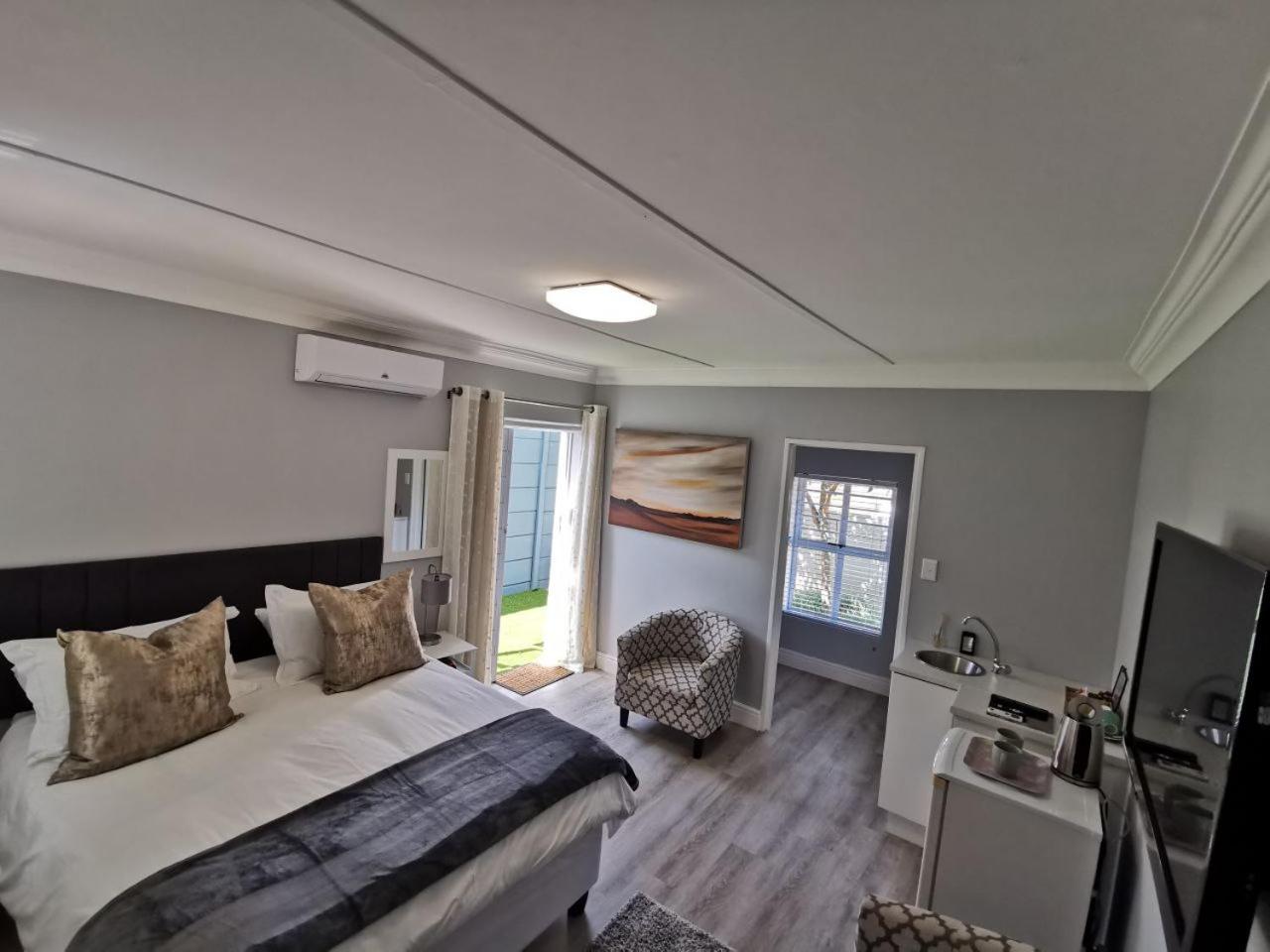Deluxe Queen Room photo 1