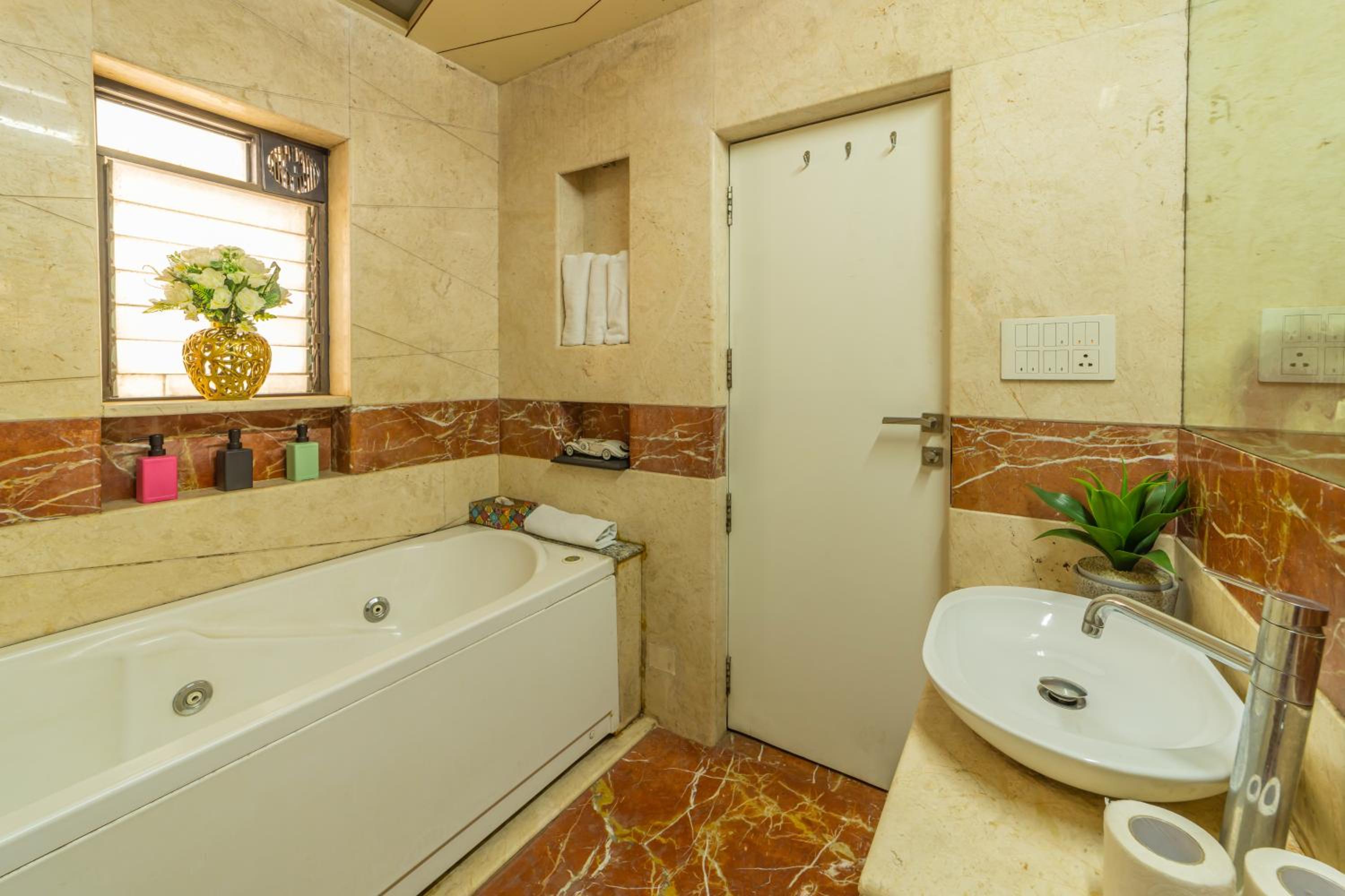 Deluxe Double Room - Photo 6