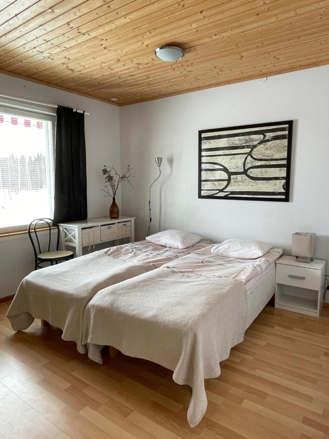 Double or Twin Room with Shared Bathroom photo 2