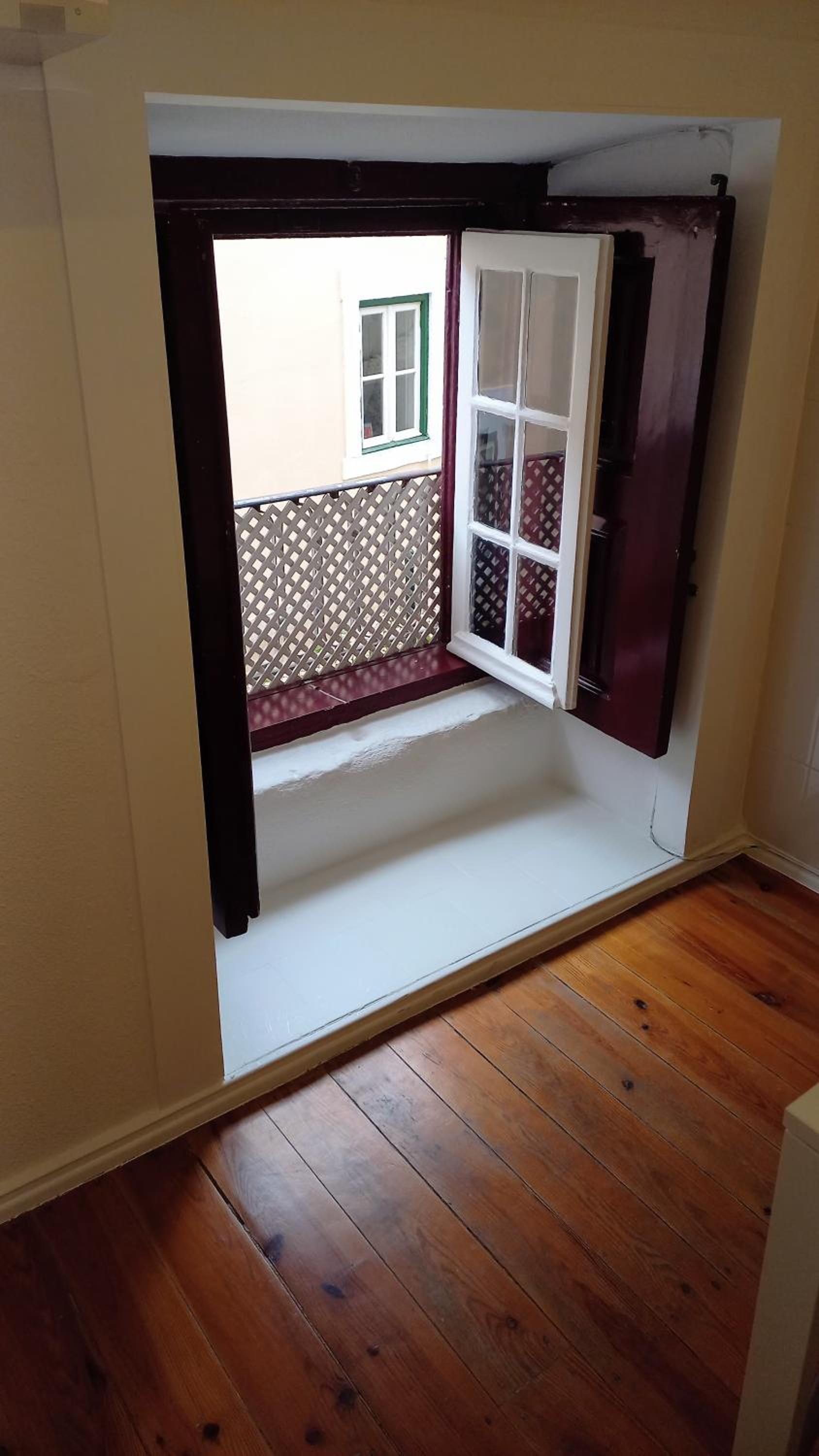 One-Bedroom Apartment - Photo 4