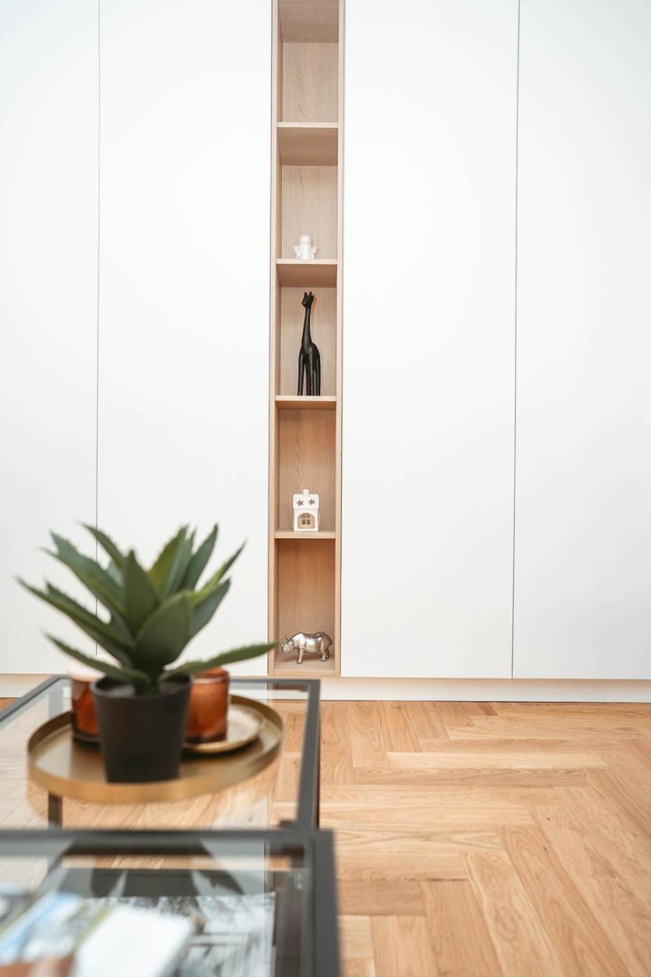One-Bedroom Apartment photo 2