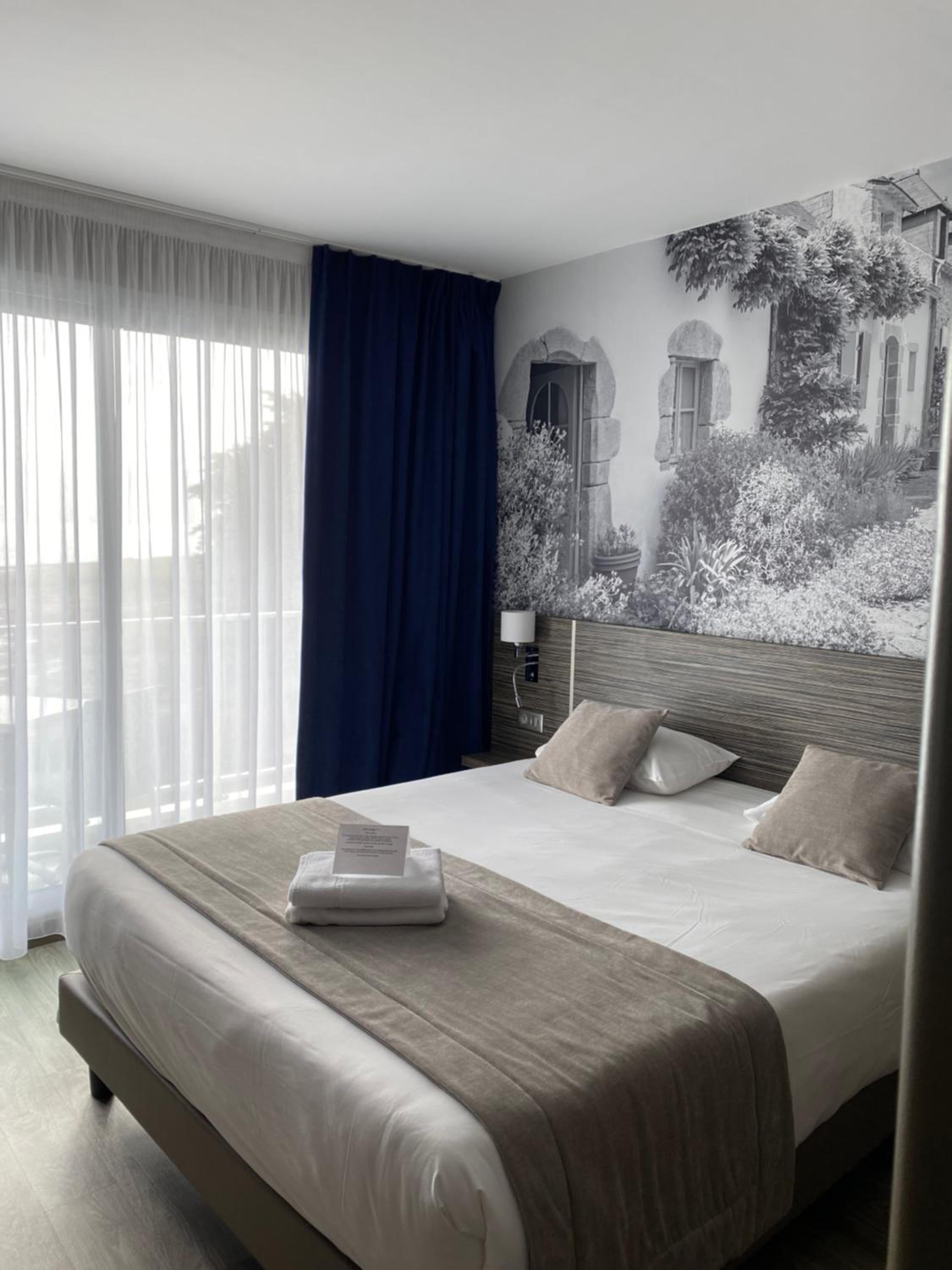 Elegance Double Room with Sea View - Photo 1