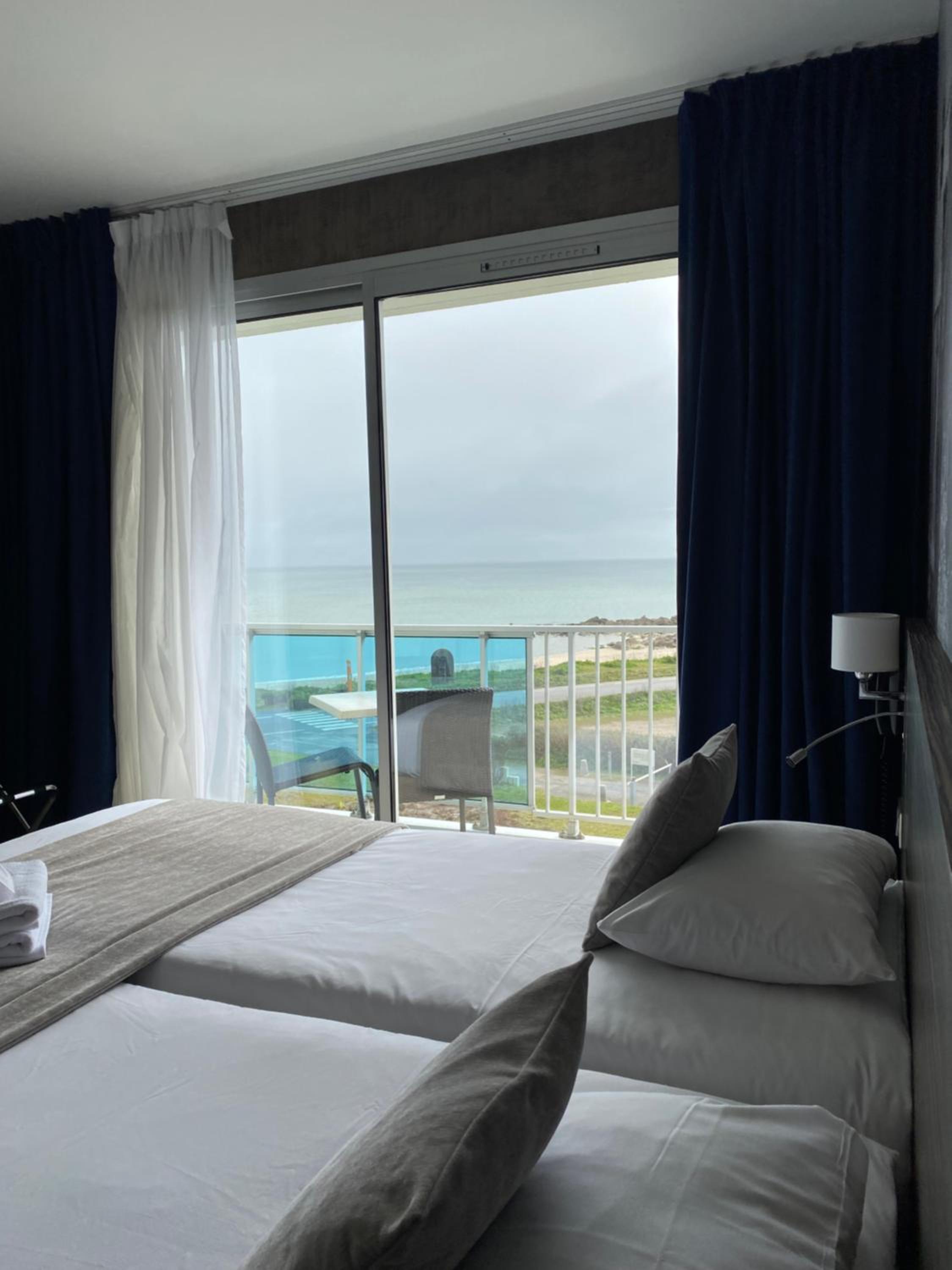 Elegance Twin Room with Sea View photo 2