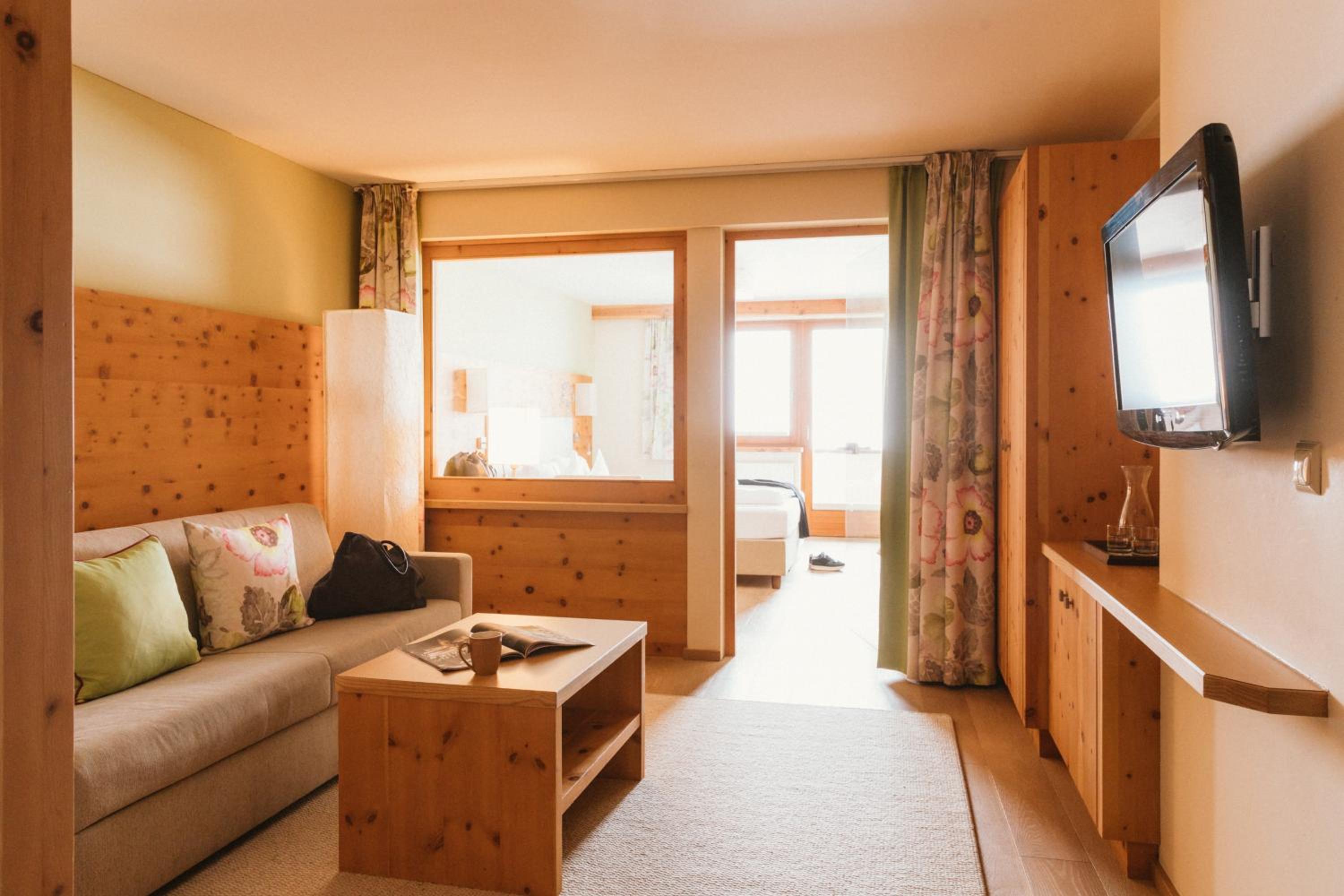 Suite with Balcony photo 2