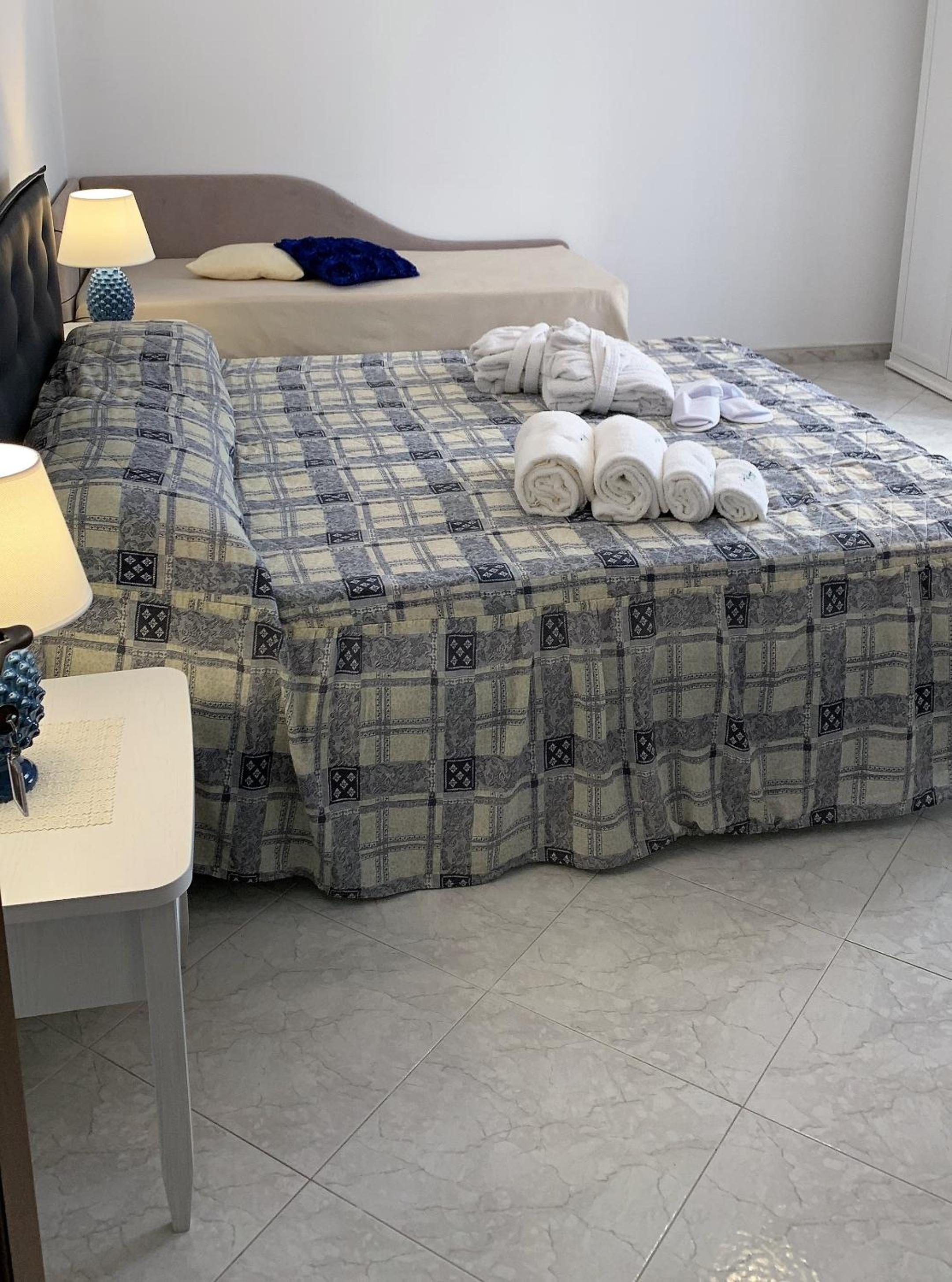 Superior Triple Room - Photo 13