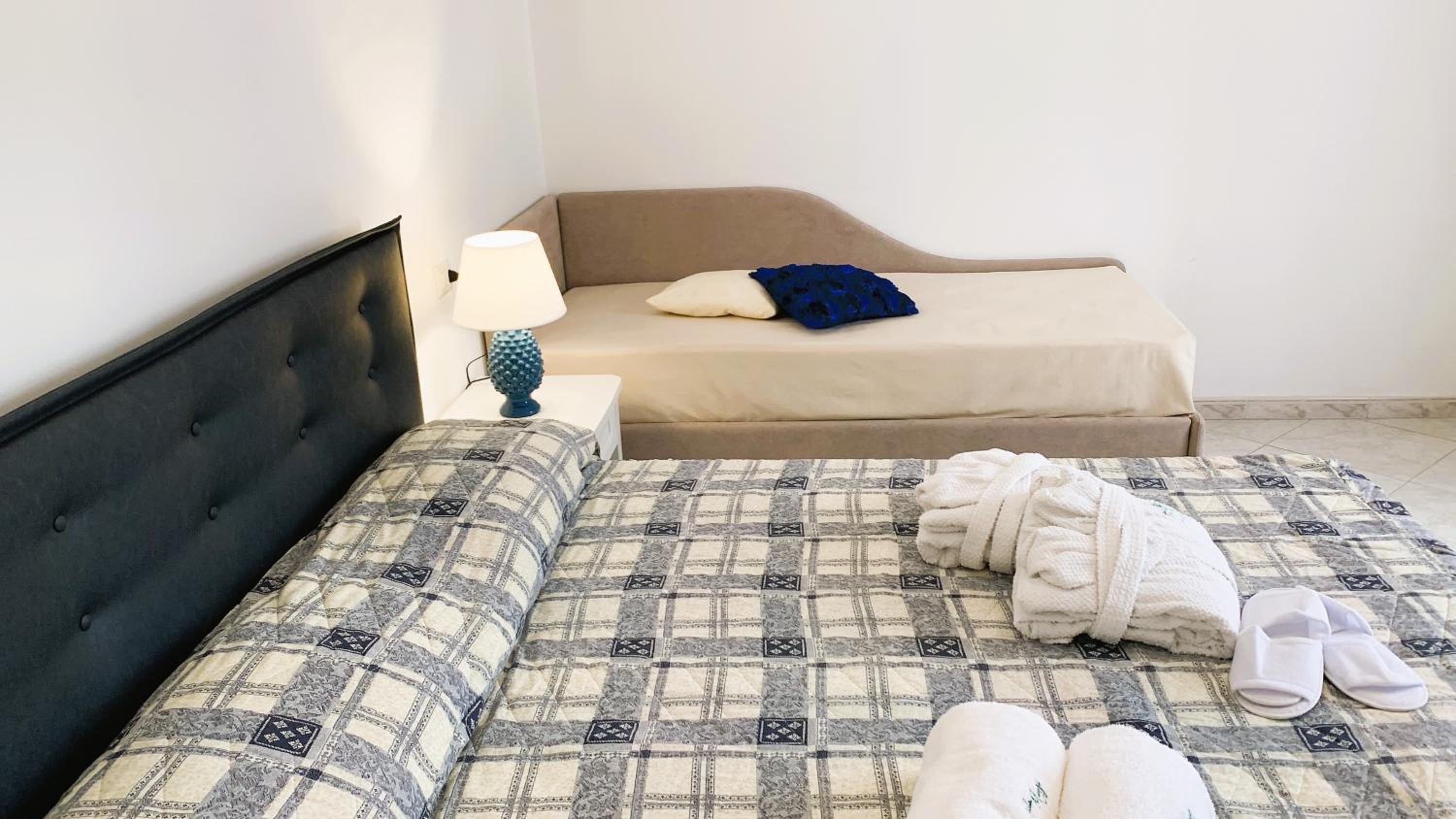 Superior Triple Room - Photo 12