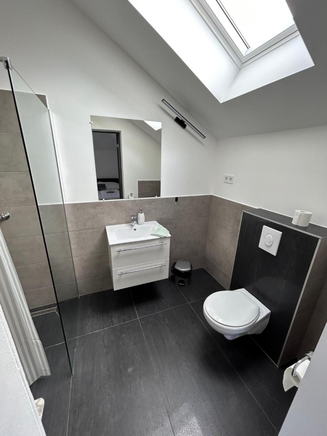 Apartment - Photo 8