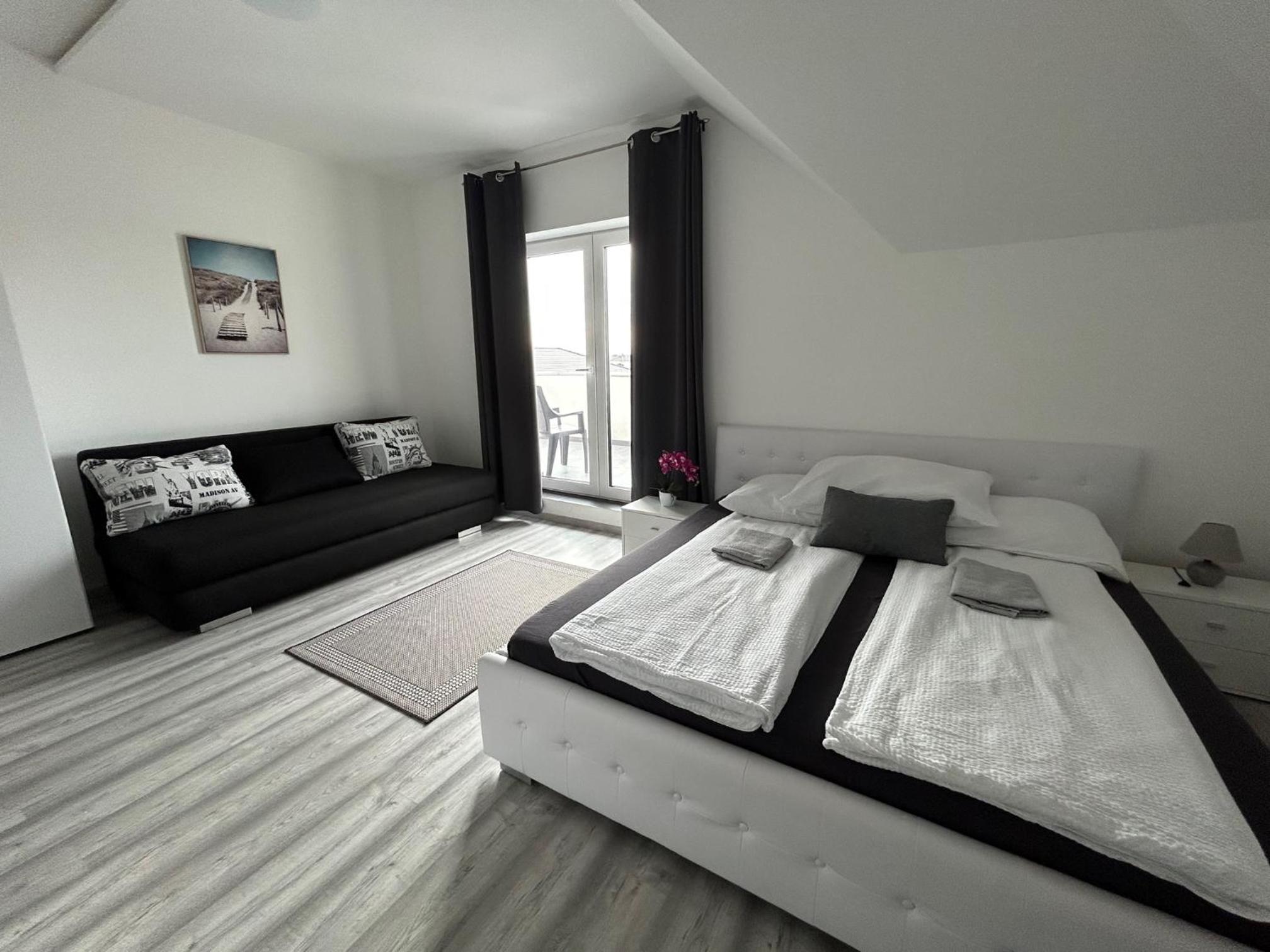Apartment - Photo 13