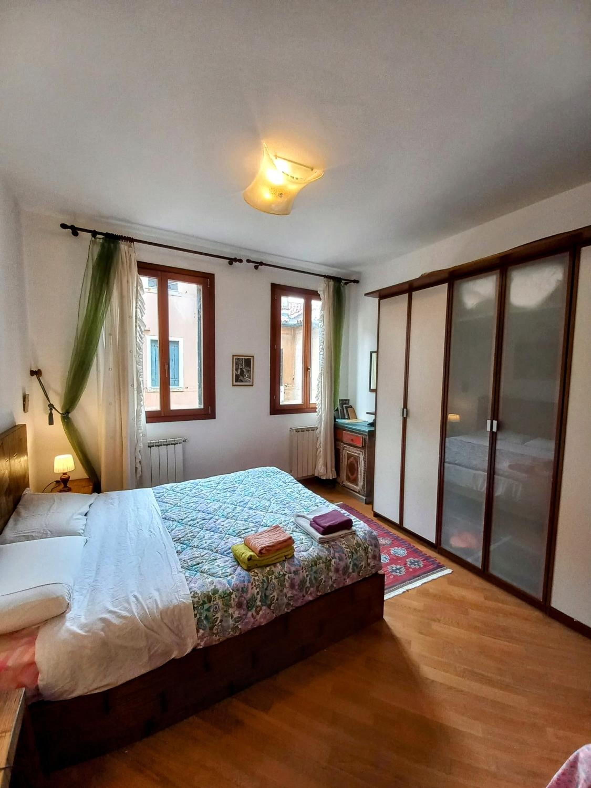 Apartment With Balcony - Calle Tintoria, Cannaregio 2950d photo 3