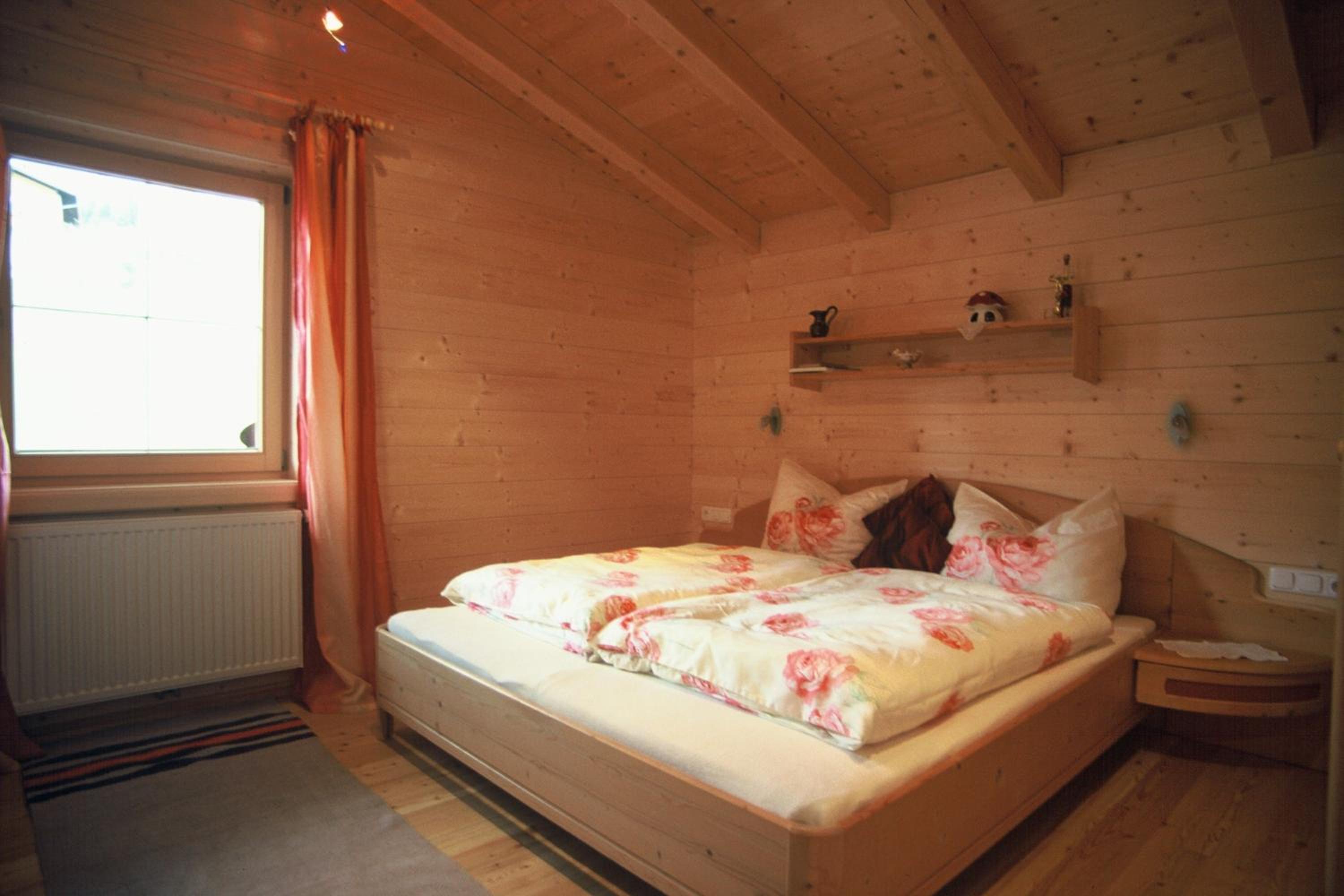 Two-Bedroom Apartment with Balcony - Photo 44
