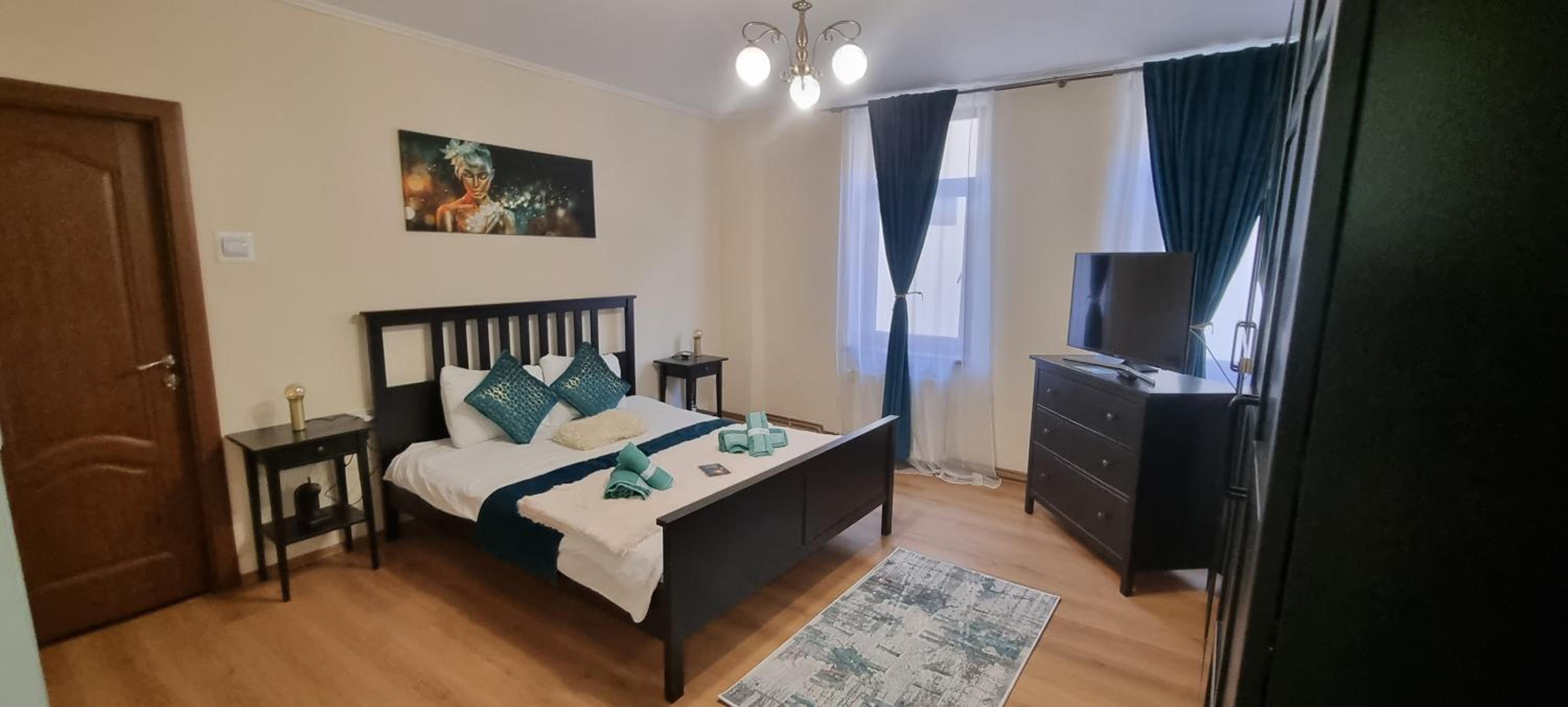 One-Bedroom Apartment - Photo 3