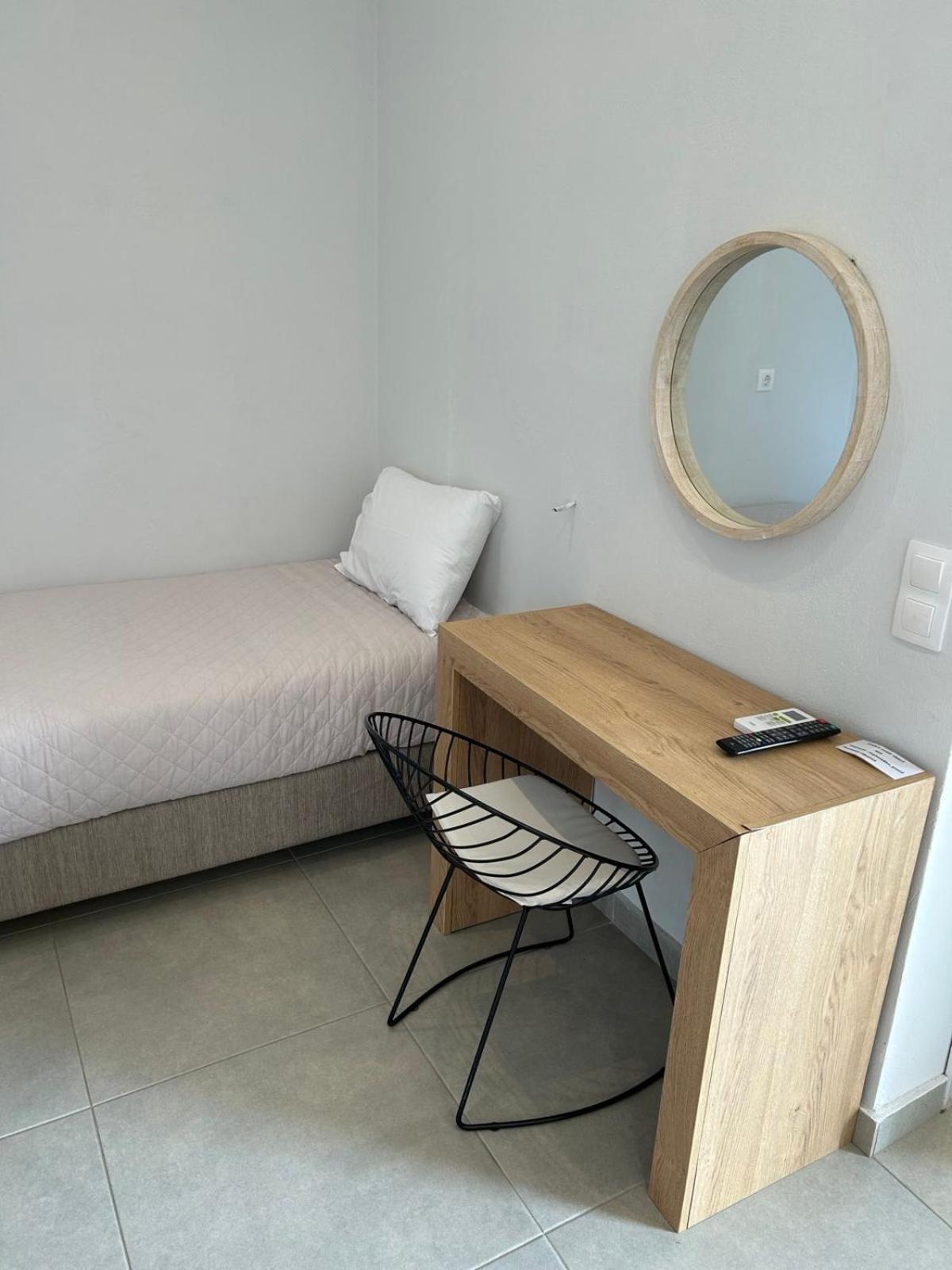 Apartment with Garden View