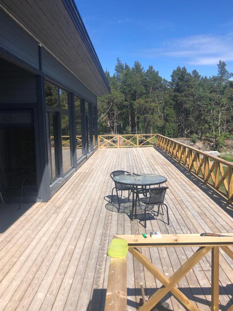 Three-Bedroom House photo 2