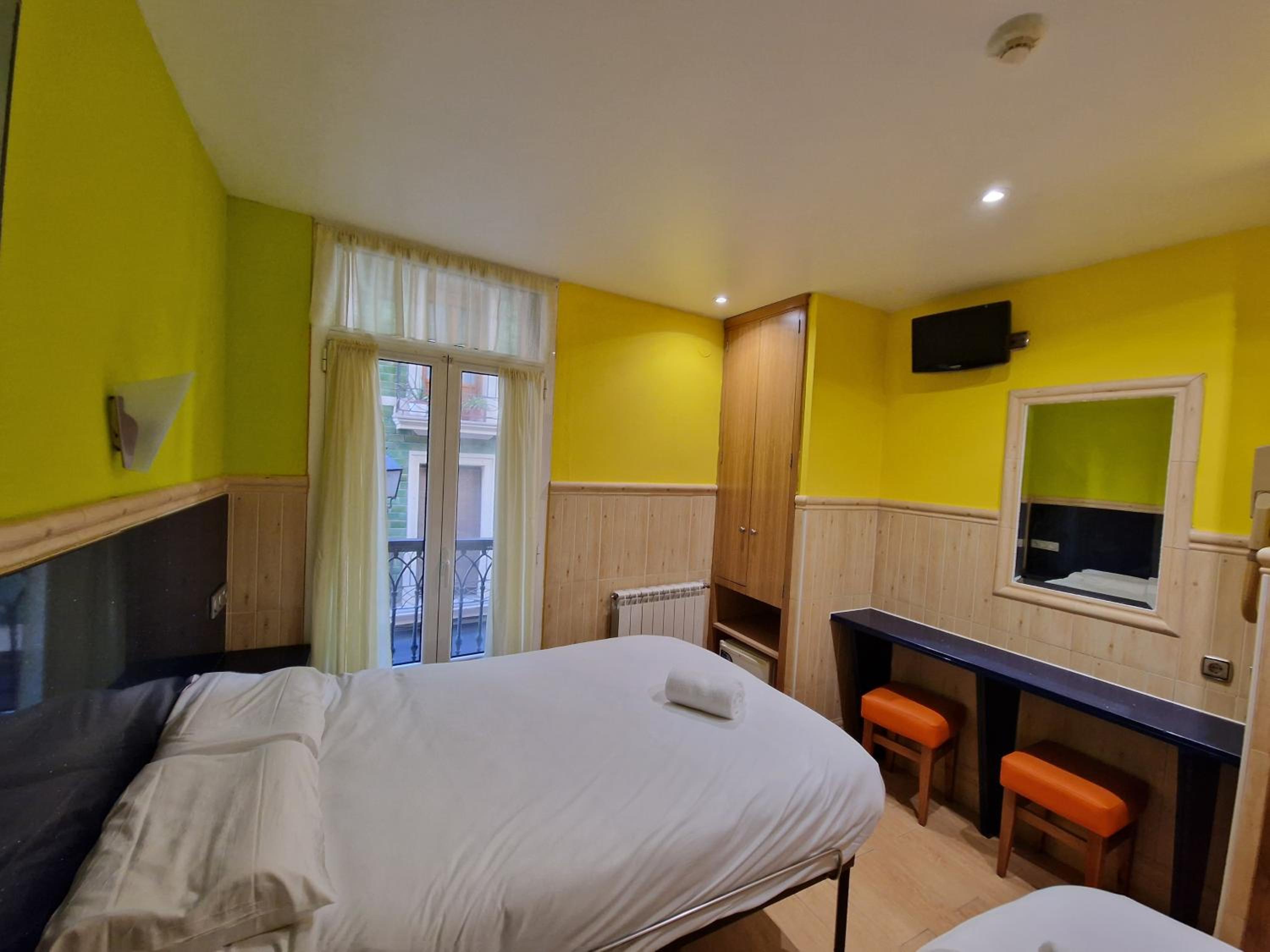 Habitación Estándar con Dos Camas Individuales