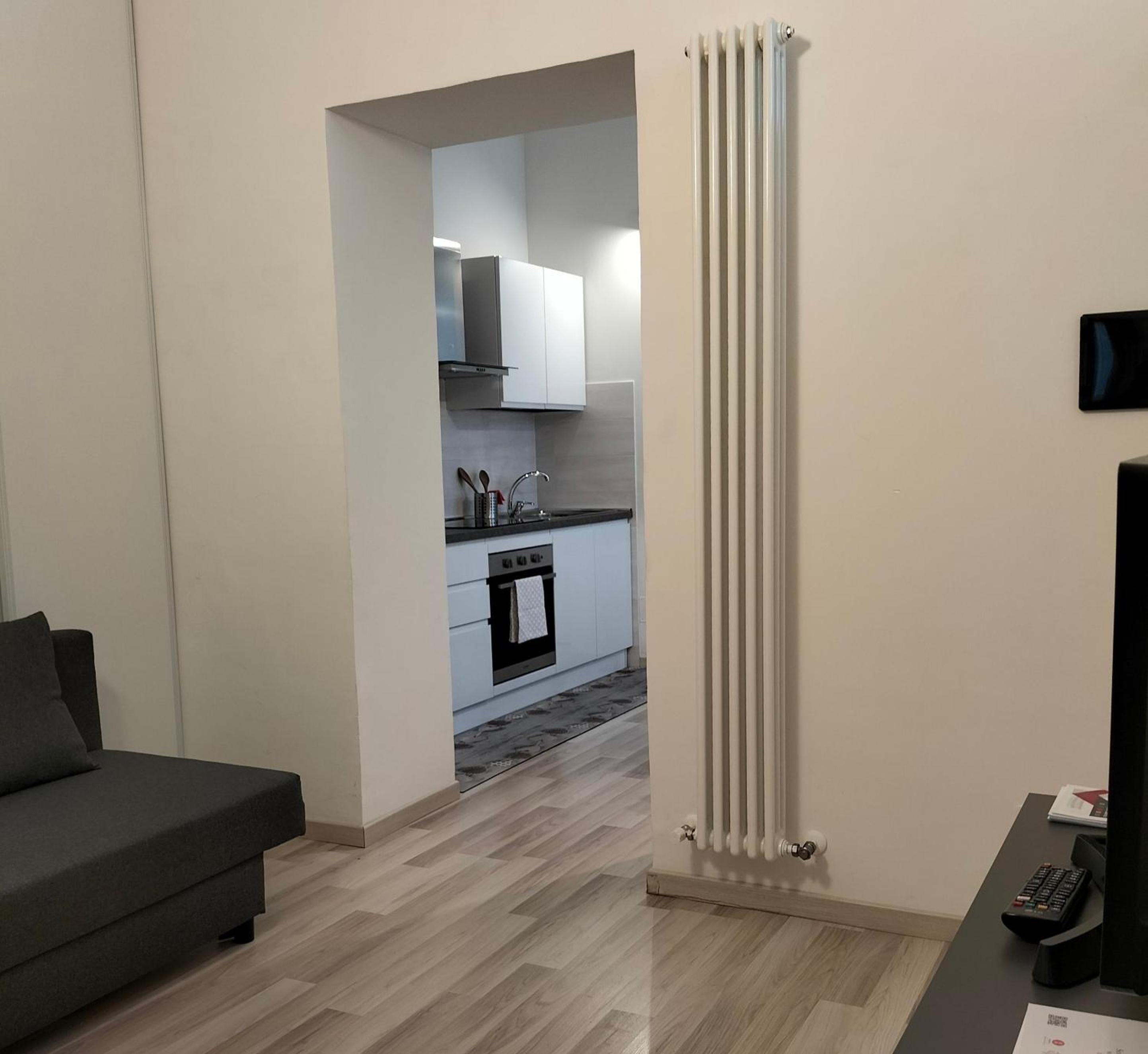 One-Bedroom Apartment with Garden - Photo 2