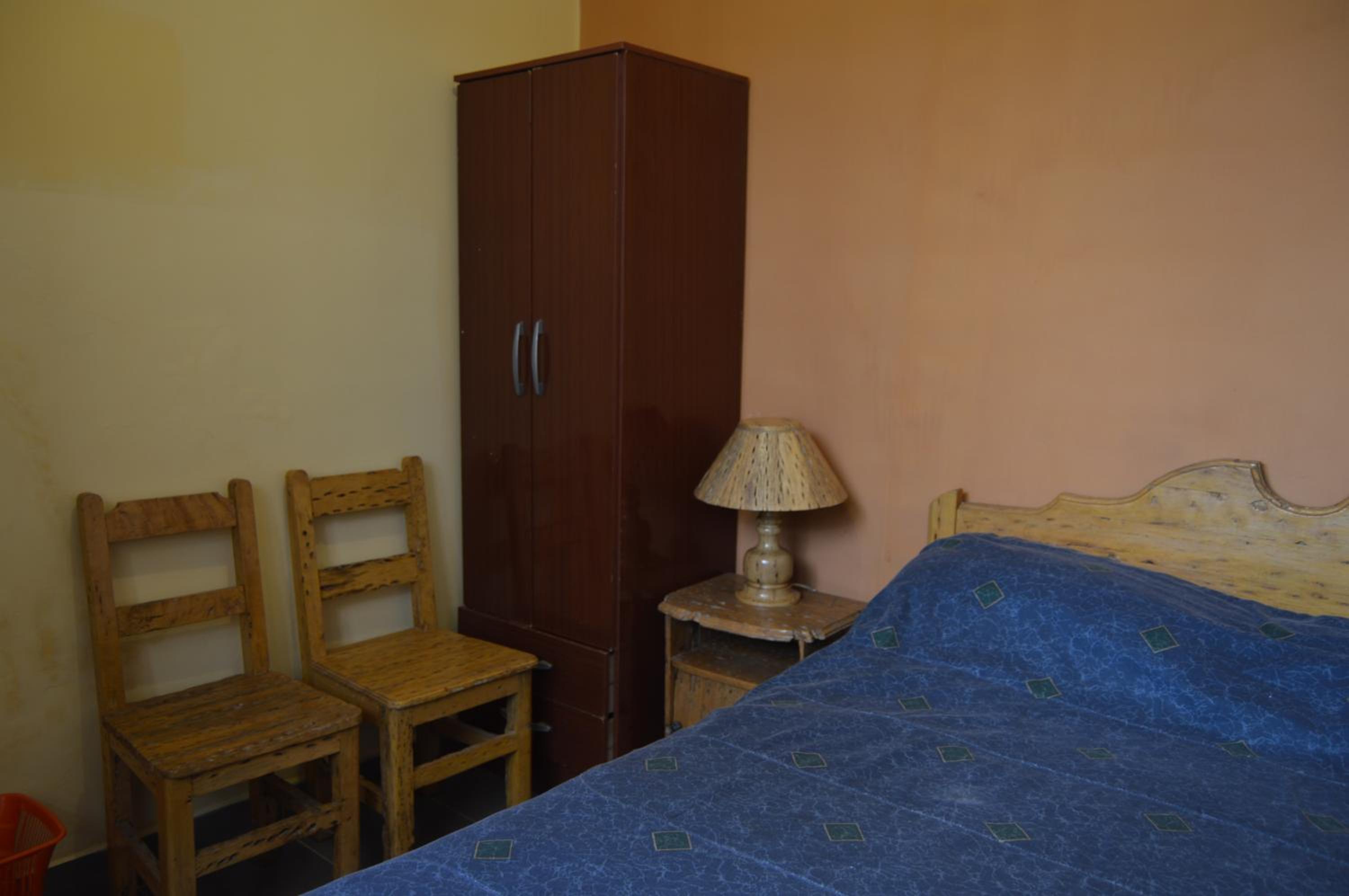 Double Room with Shared Bathroom photo 2